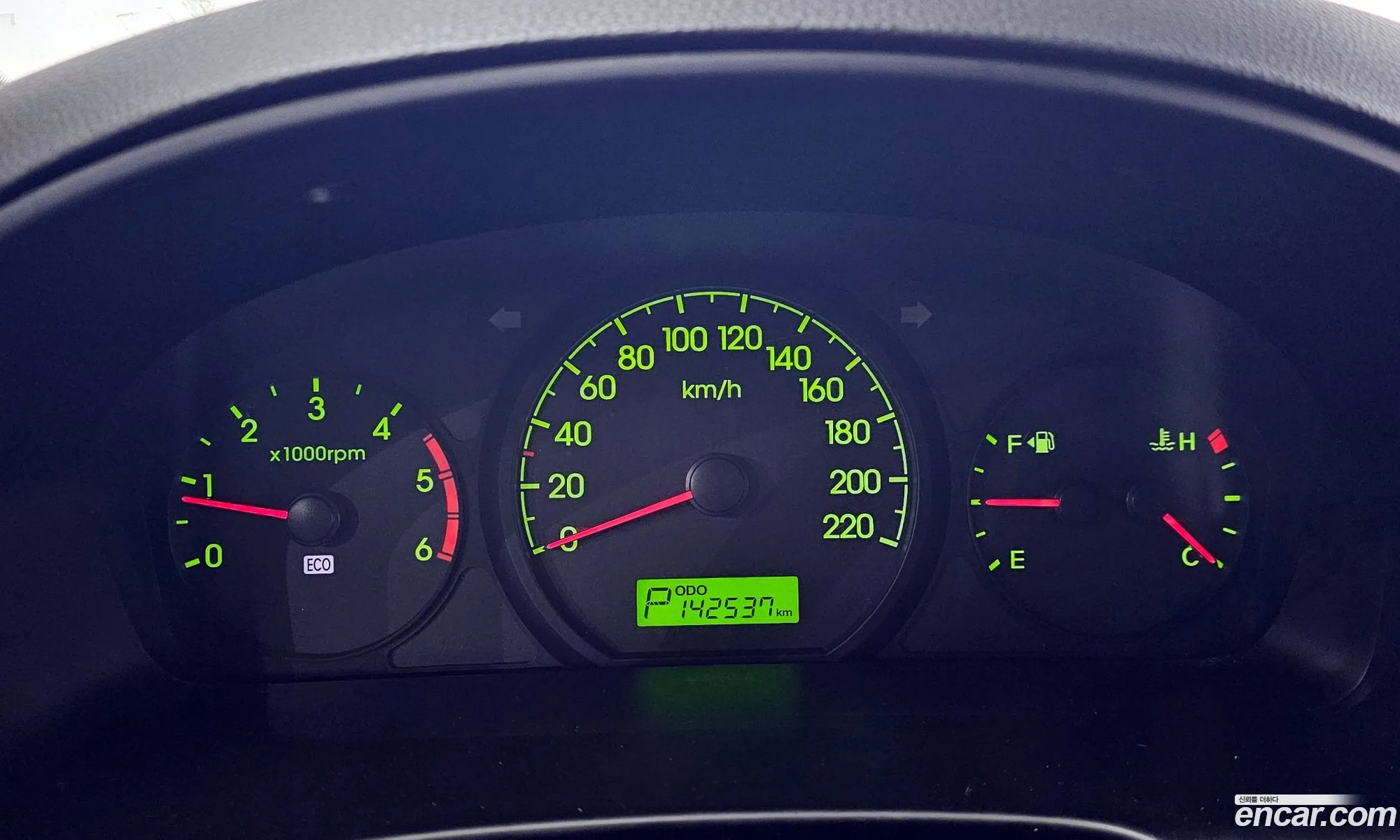 Hyundai Grand Starex 2010 — 19