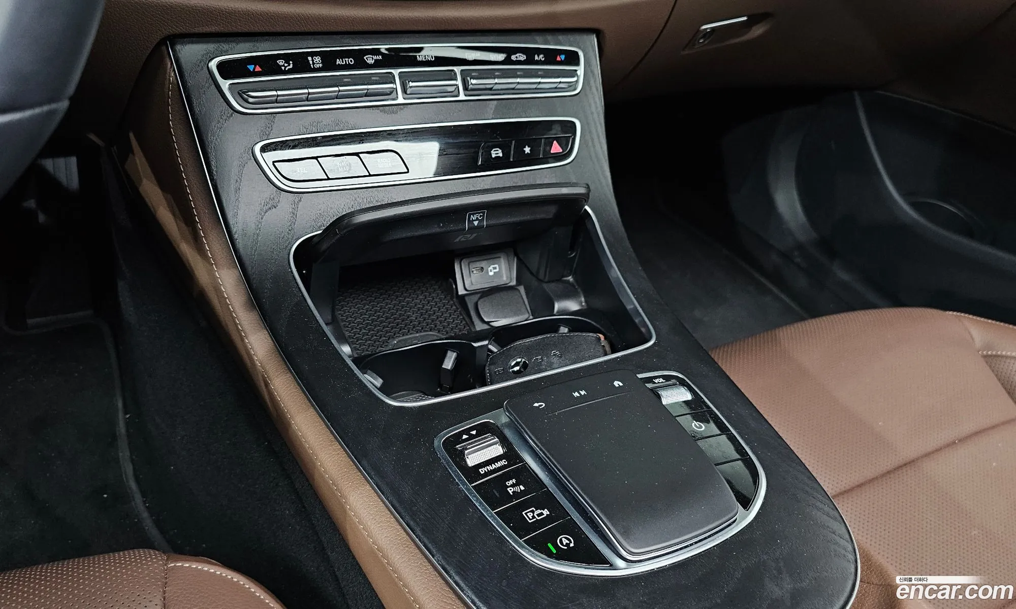 Mercedes-Benz E-Class W213 2022 — 17