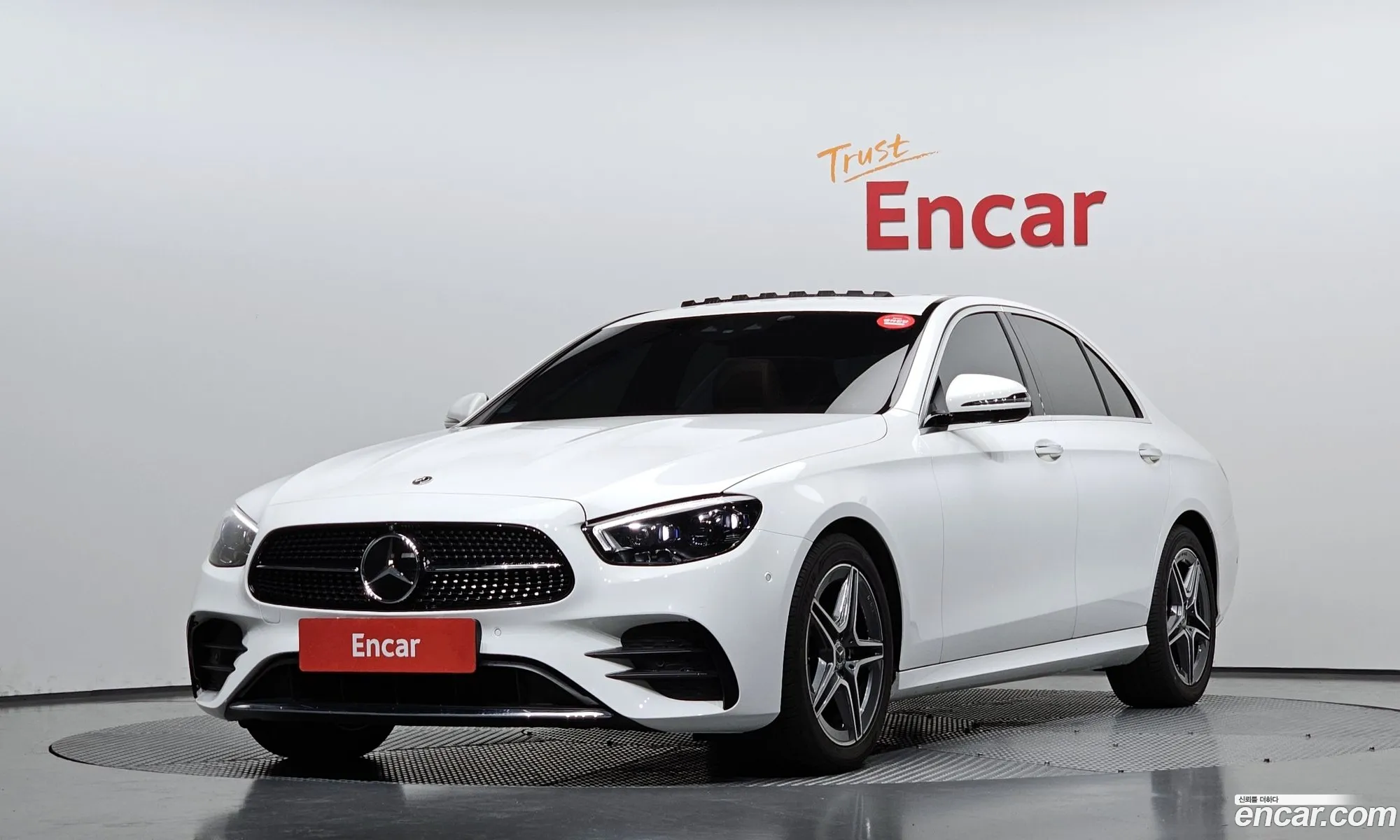 Mercedes-Benz E-Class W213 2022 — 14