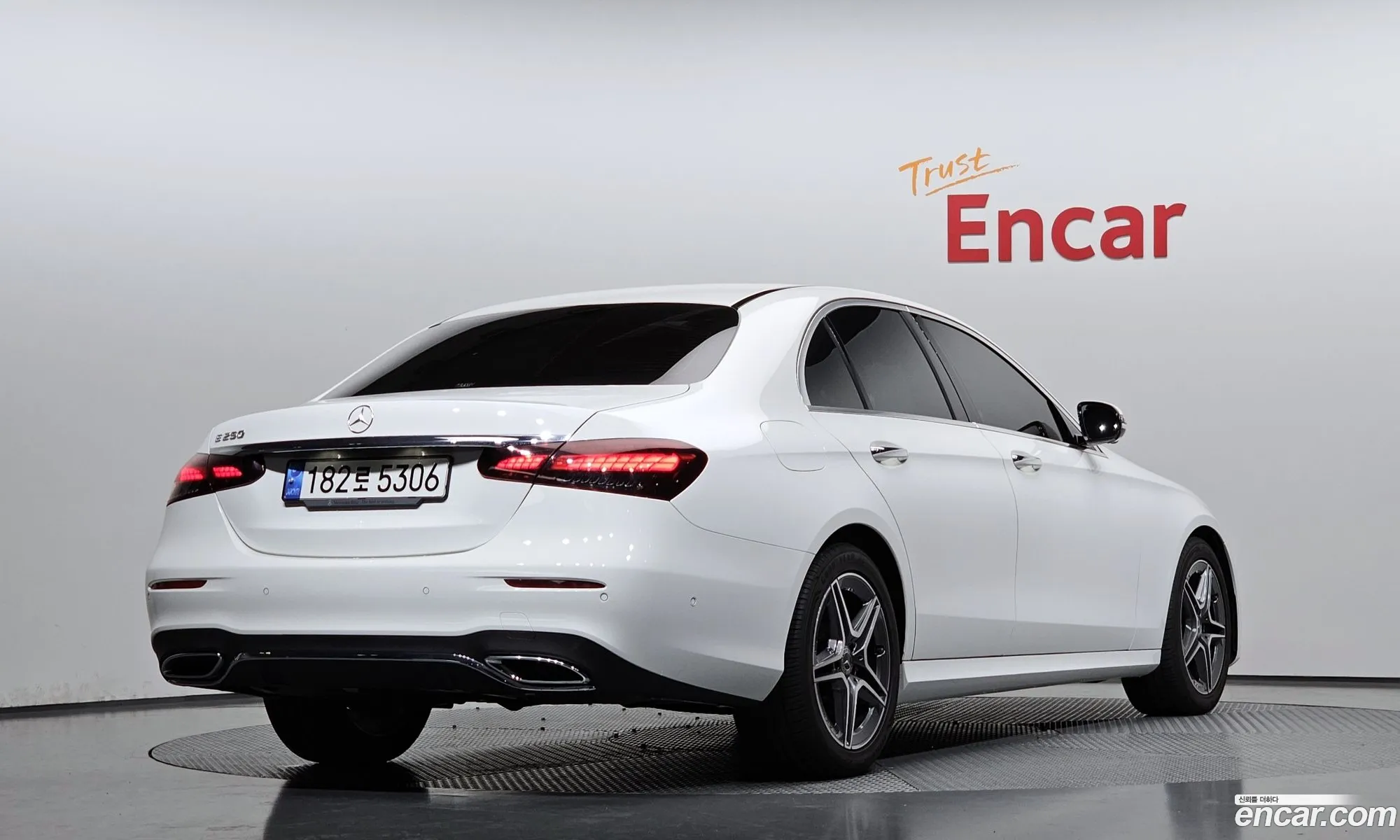 Mercedes-Benz E-Class W213 2022 — 4