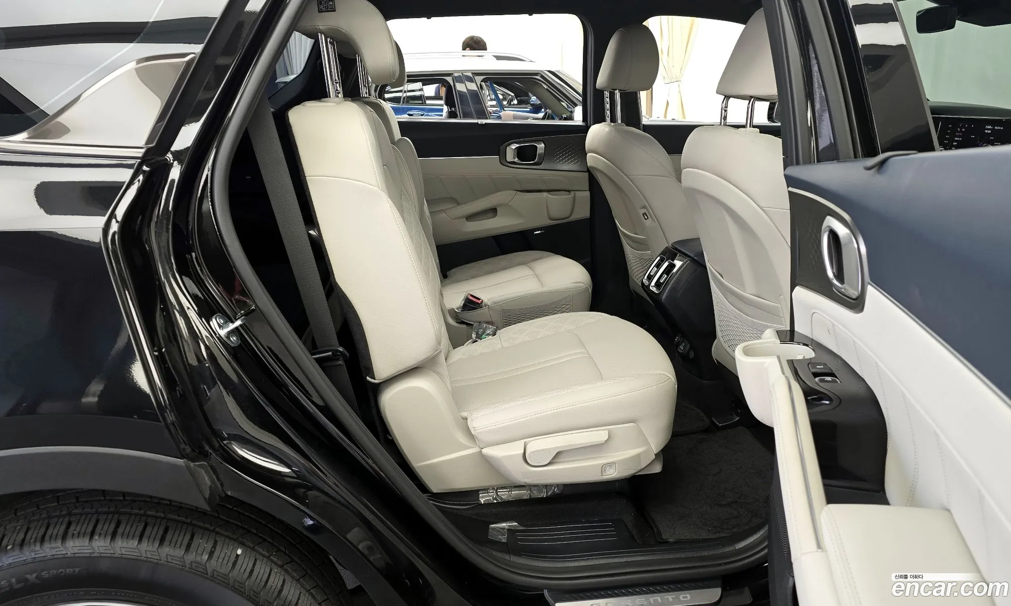 Kia Sorento 2023 — 11