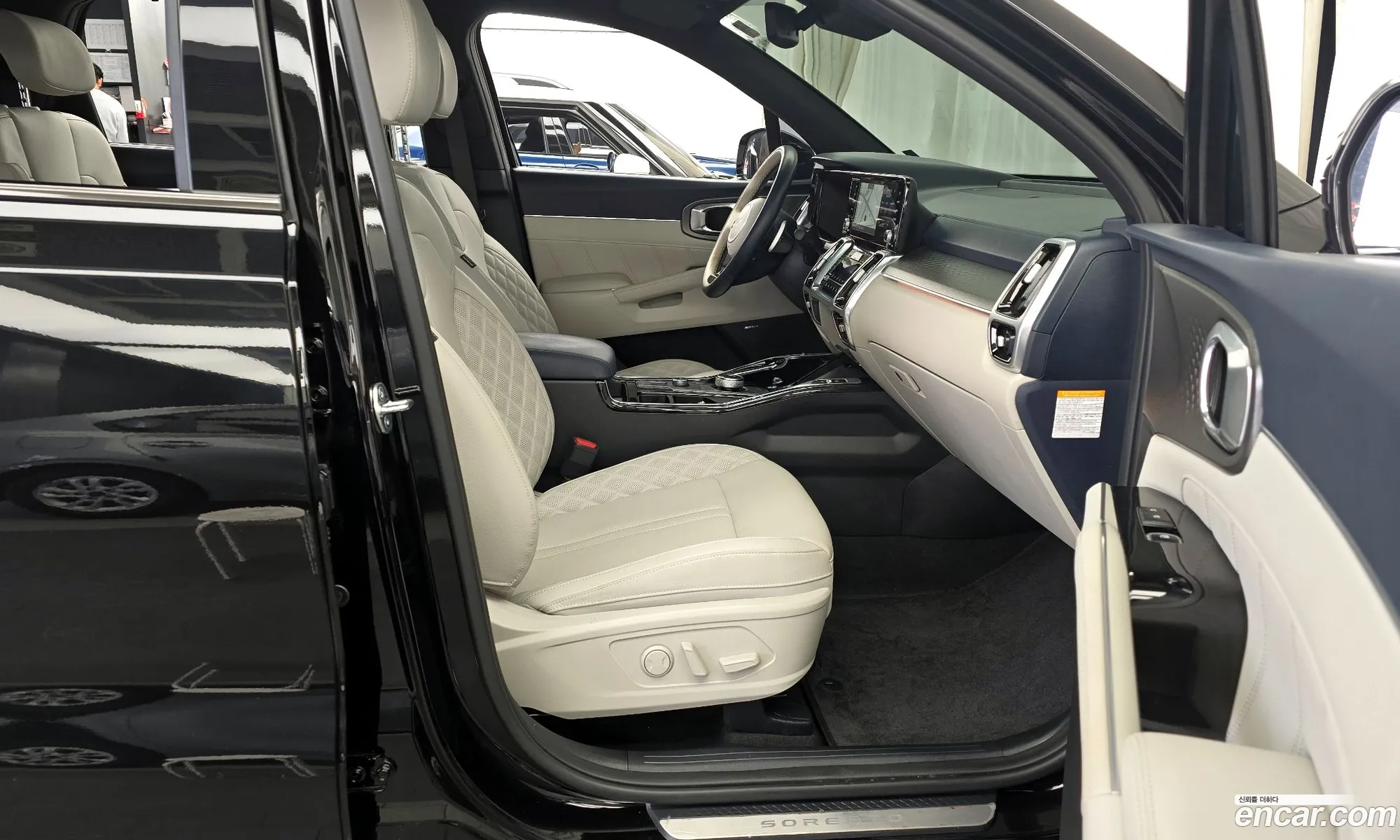 Kia Sorento 2023 — 8