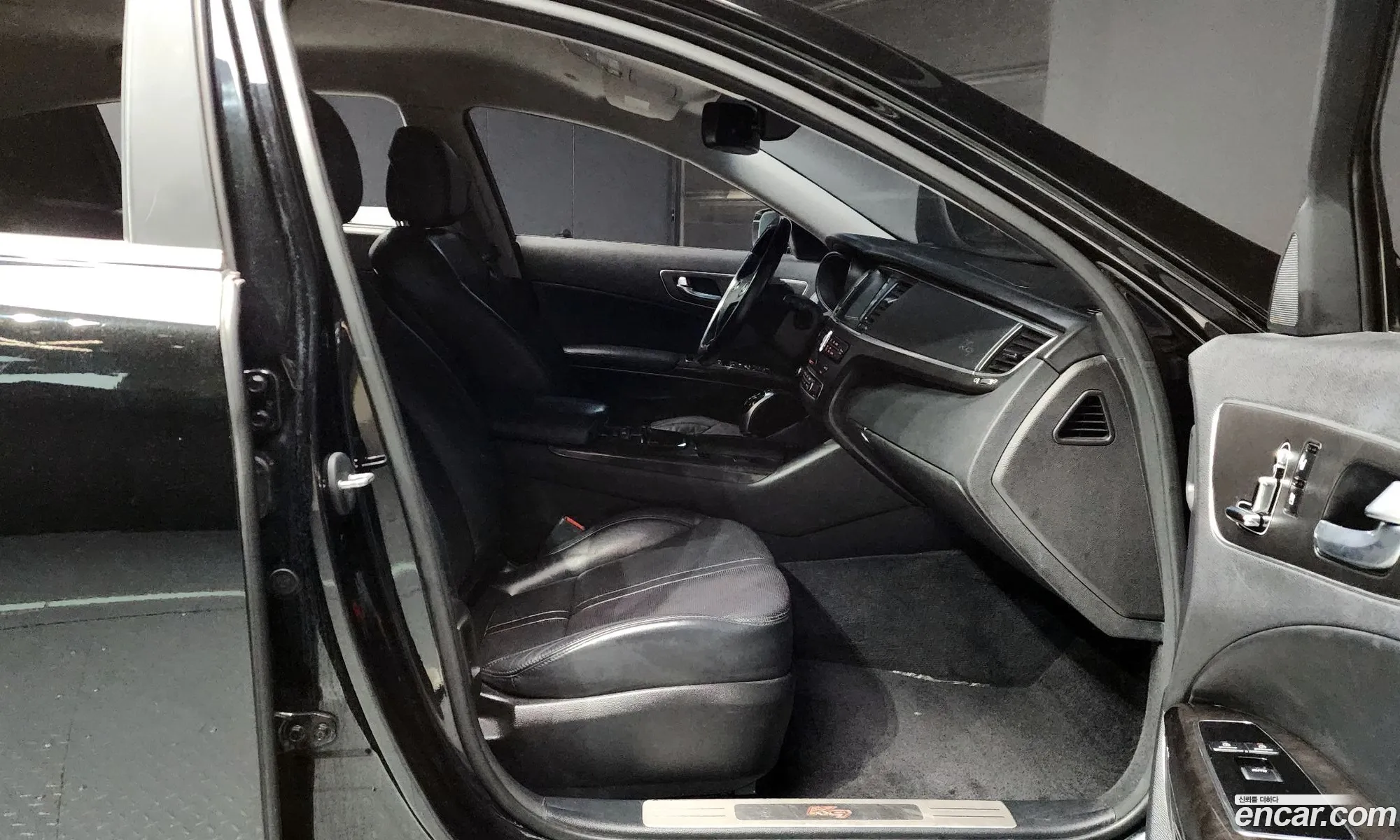 Kia K9 2013 — 16