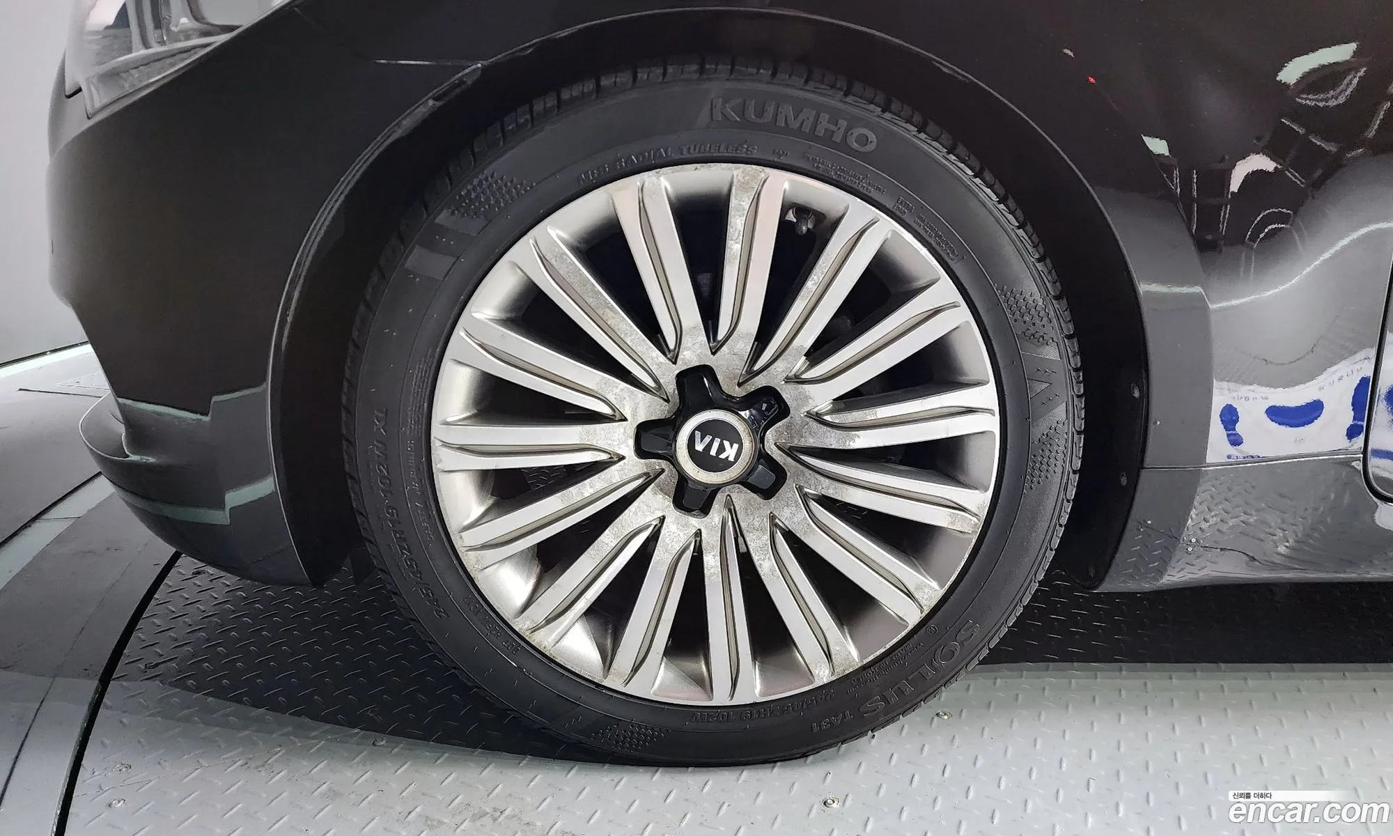 Kia K9 2013 — 7