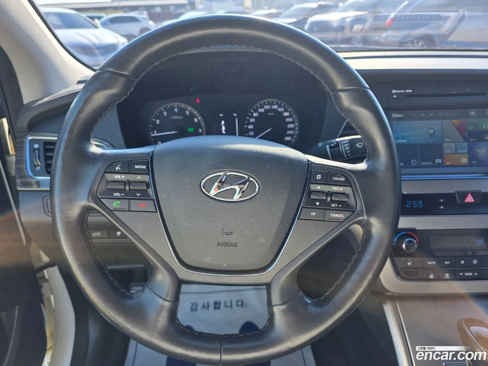 Hyundai LF Sonata 2014 — 13