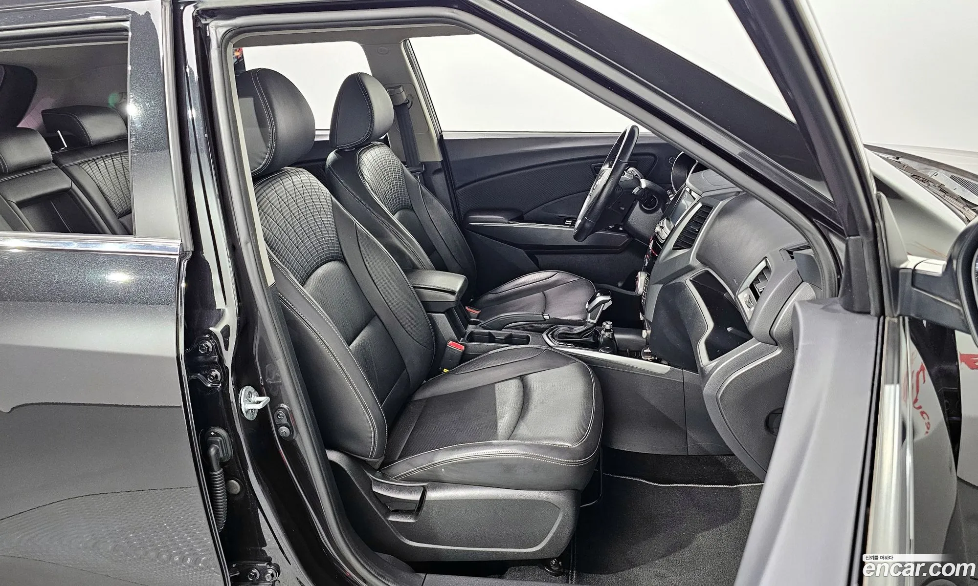 KG Mobility (SsangYong) Tivoli Armour 2019 — 16