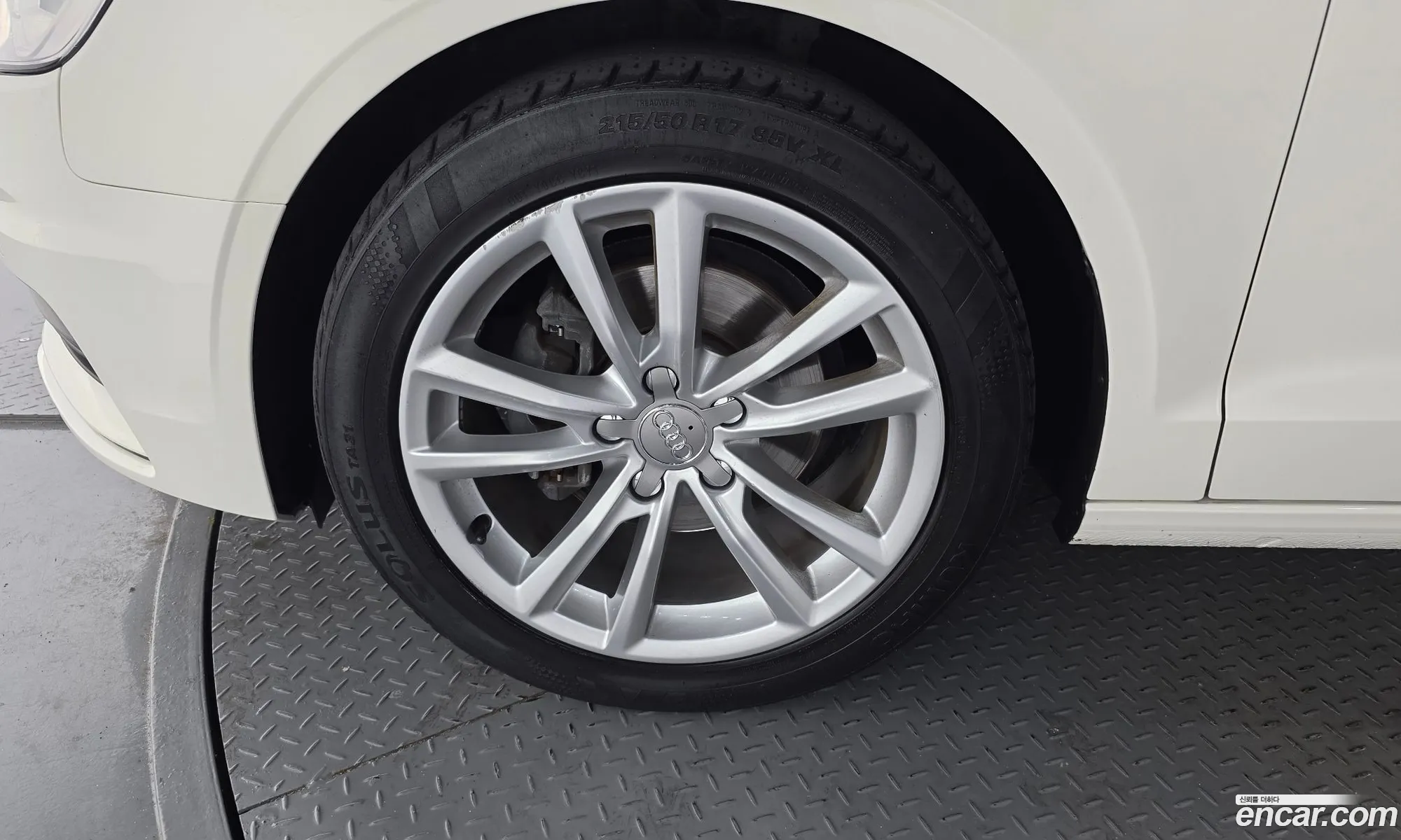 Audi A3 2015 WAUZZZ8V6F1043551 — 7