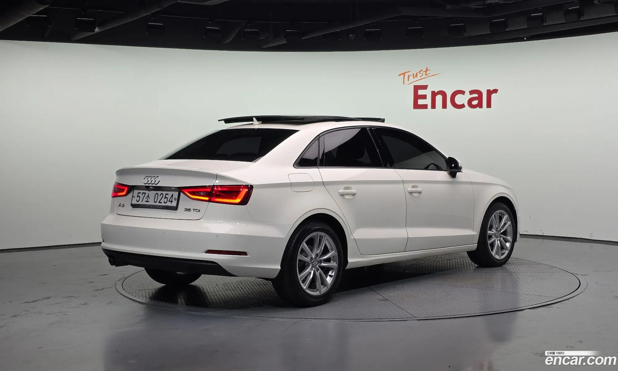 Audi A3 2015 WAUZZZ8V6F1043551 — 17