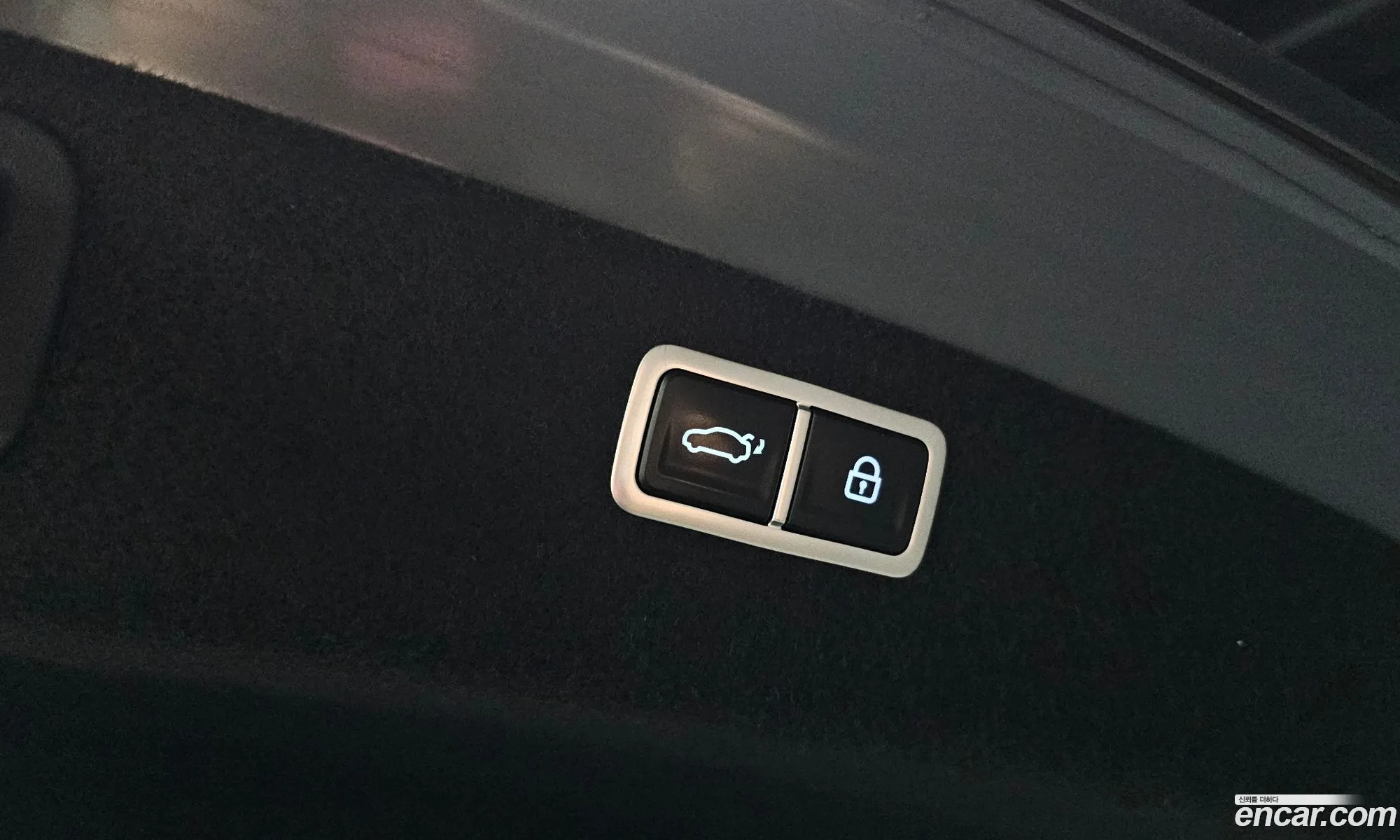 Genesis G80 2020 KMTGB41CDMU041771 — 3