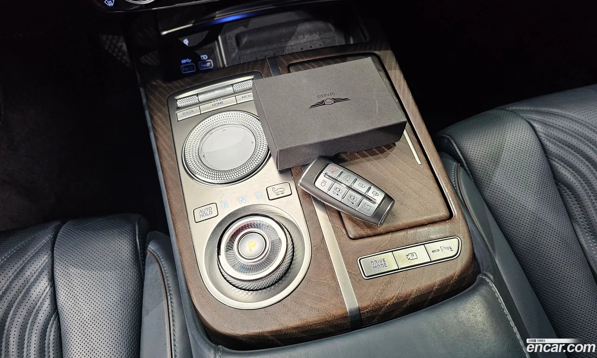 Genesis G80 2020 KMTGB41CDMU041771 — 8