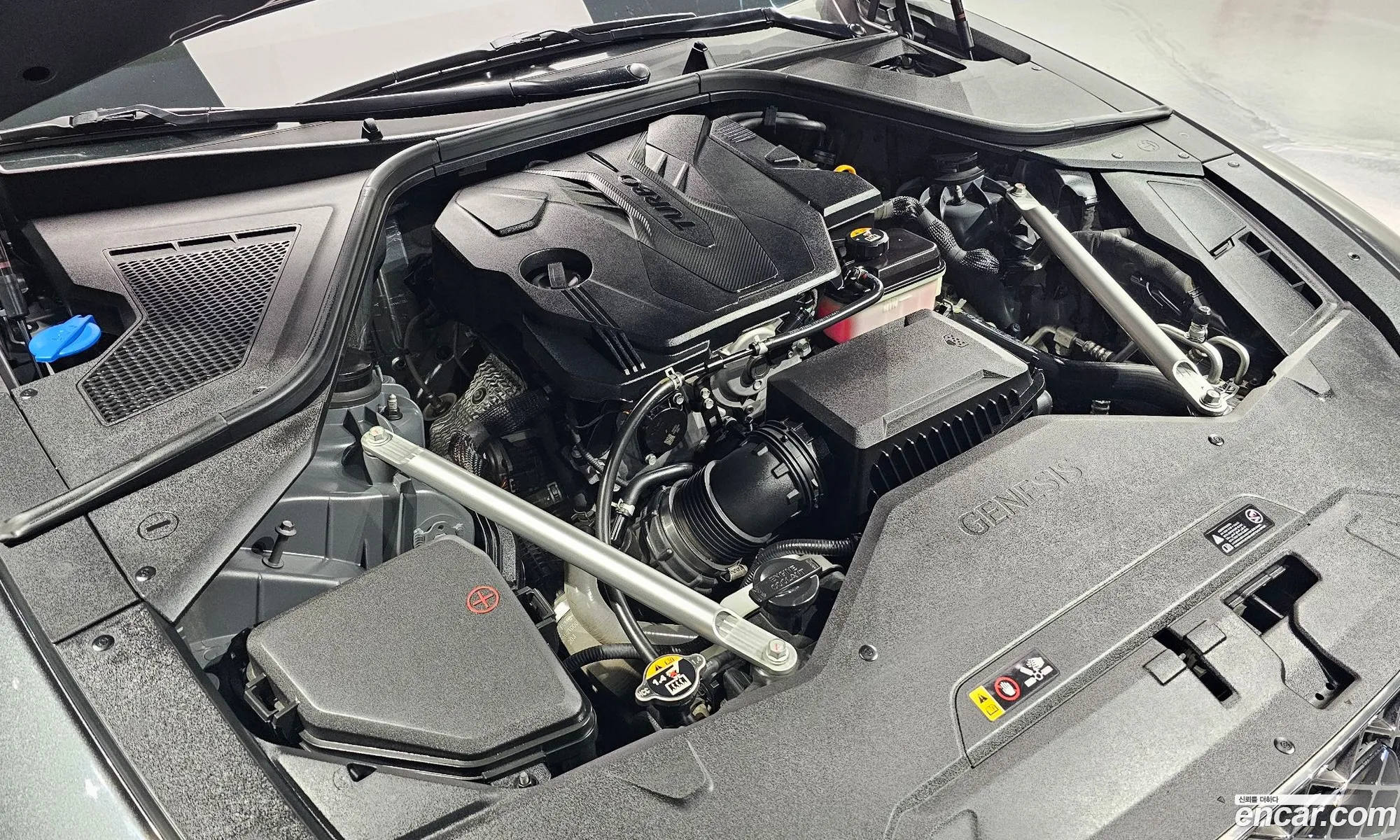 Genesis G80 2020 KMTGB41CDMU041771 — 14