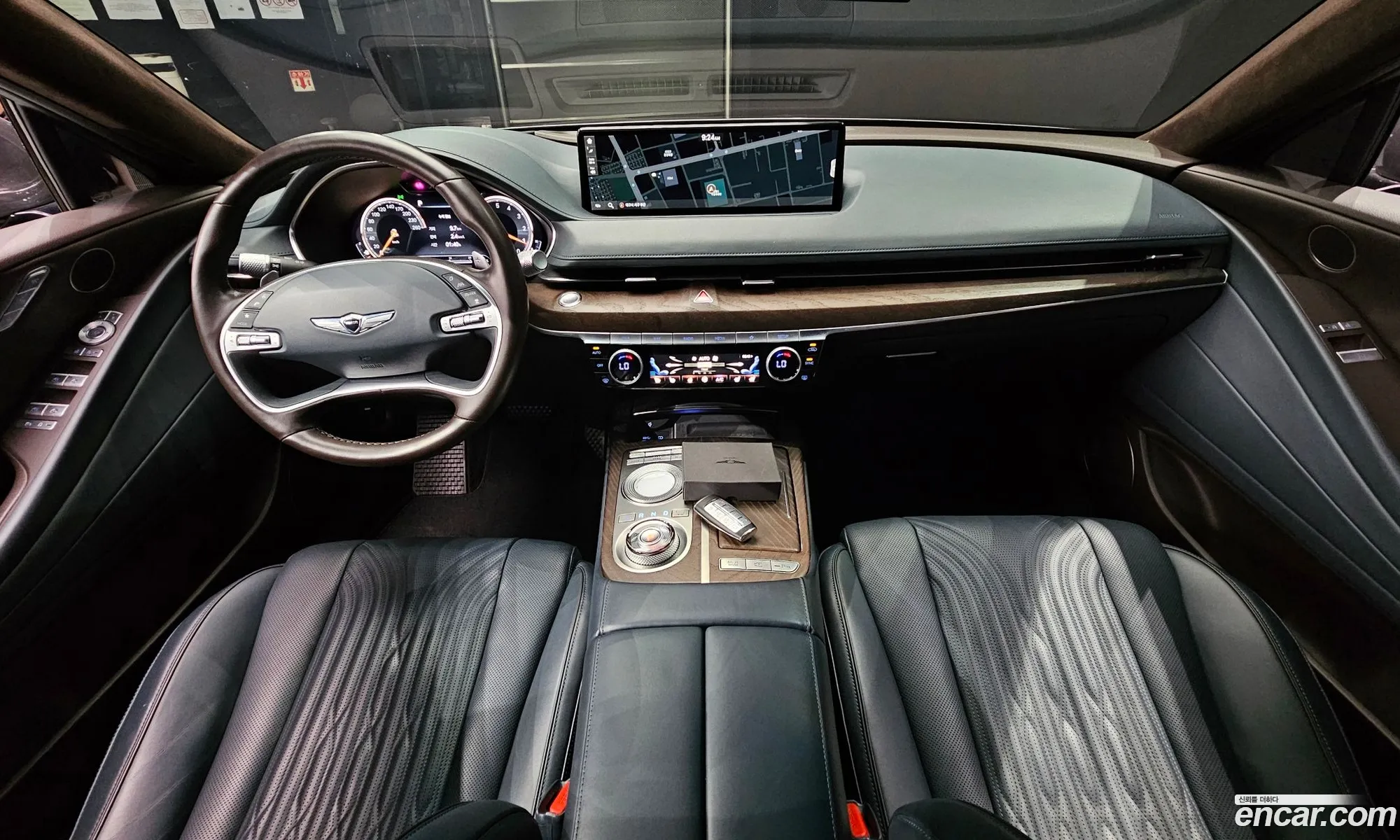 Genesis G80 2020 KMTGB41CDMU041771 — 7
