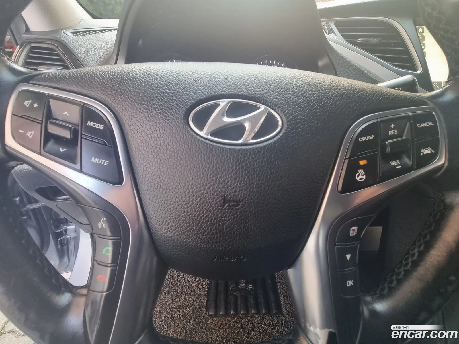 Hyundai Grandeur HG 2016 — 14