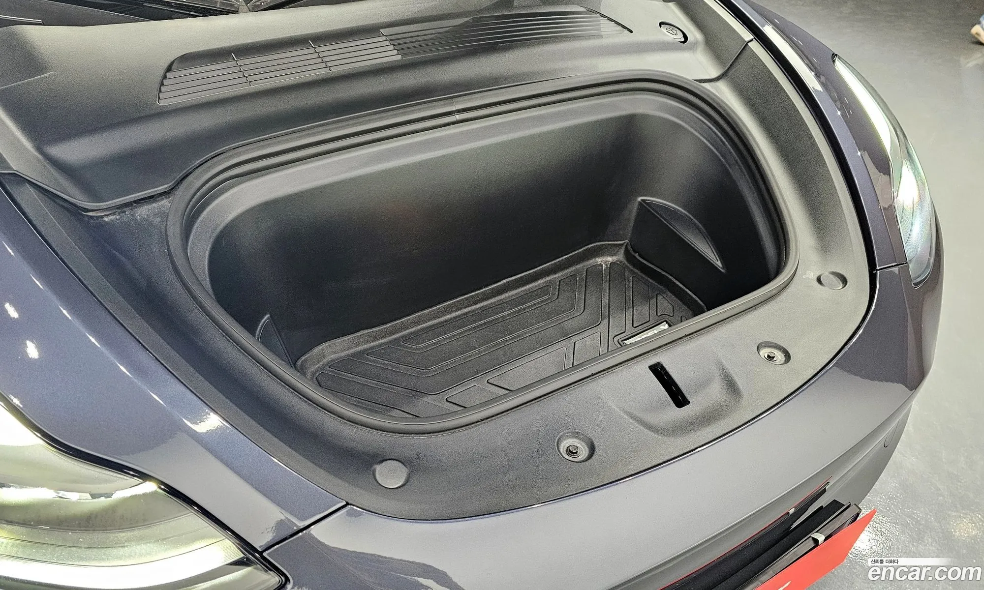 Tesla Model Y 2024 LRWYGCFS0RC497763 — 14