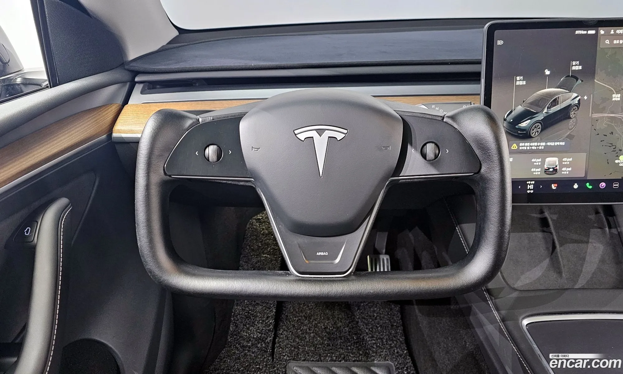Tesla Model Y 2024 LRWYGCFS0RC497763 — 7