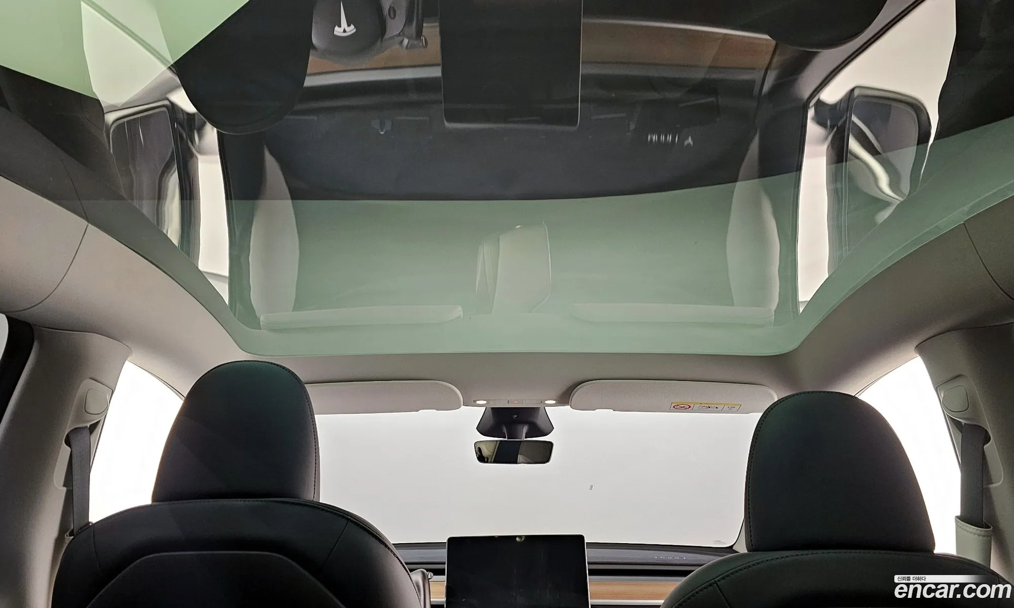 Tesla Model Y 2024 LRWYGCFS0RC497763 — 15