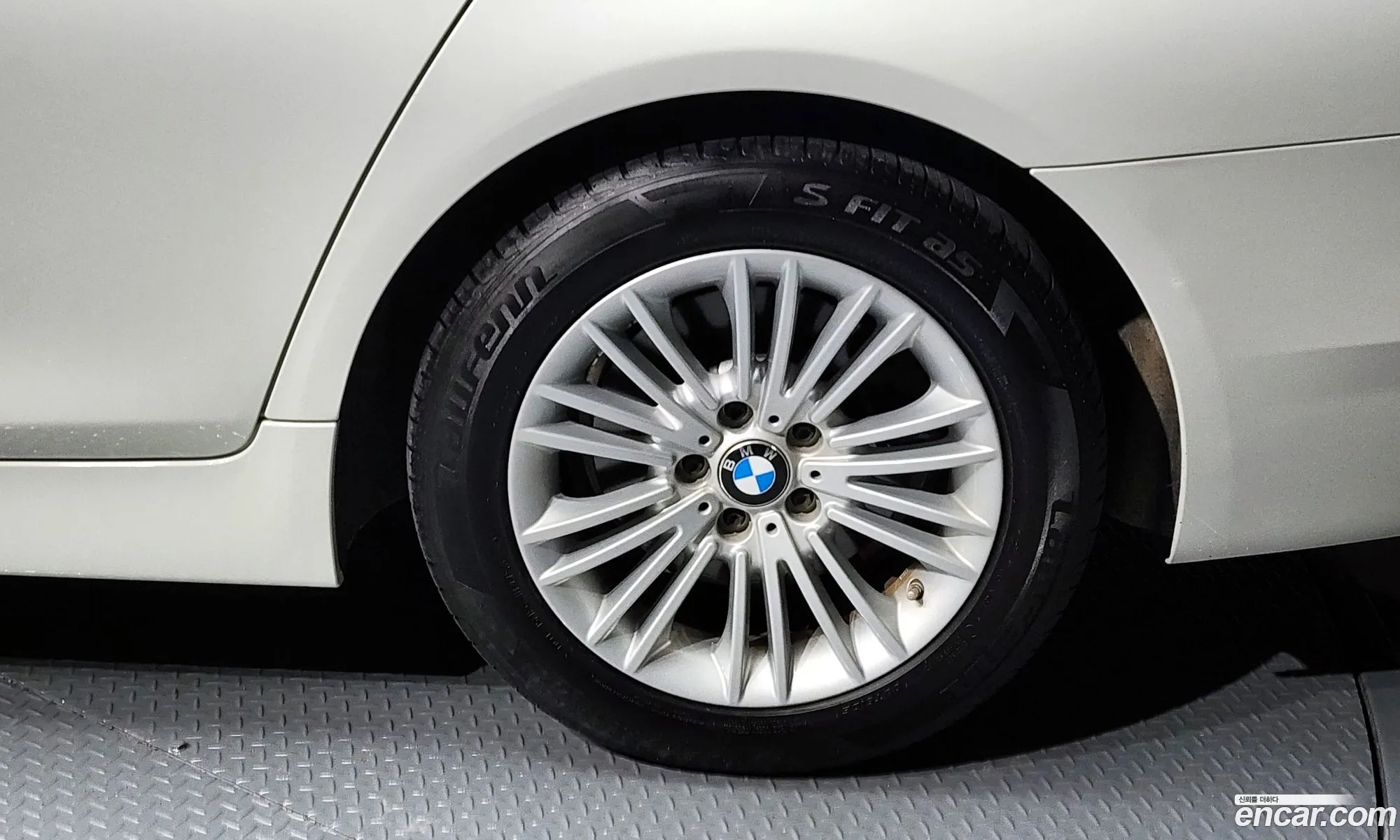 BMW 5 Series 2015 WBA5E7100FG154803 — 15