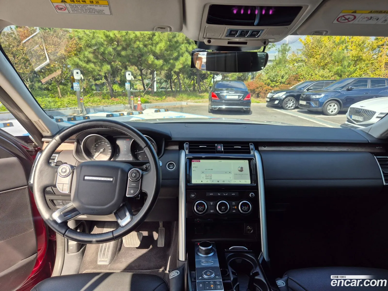 Land Rover Discovery 5 2017 — 17