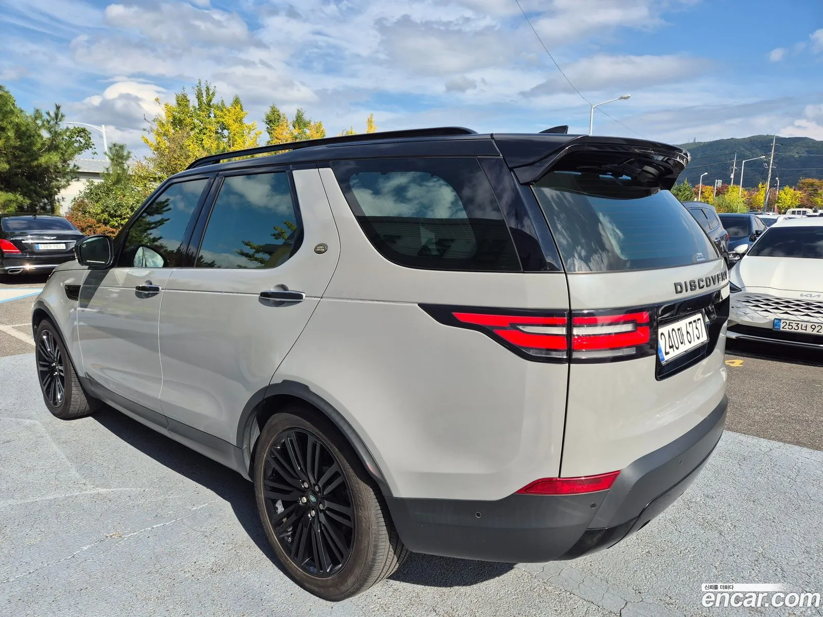 Land Rover Discovery 5 2017 — 12