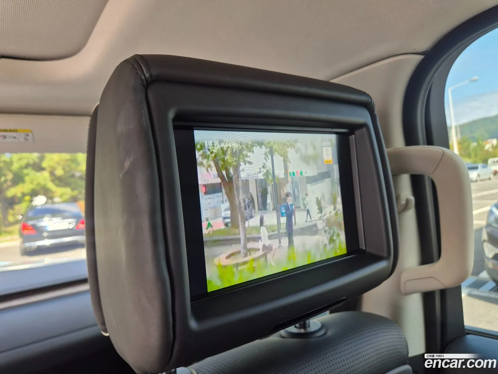 Land Rover Discovery 5 2017 — 10