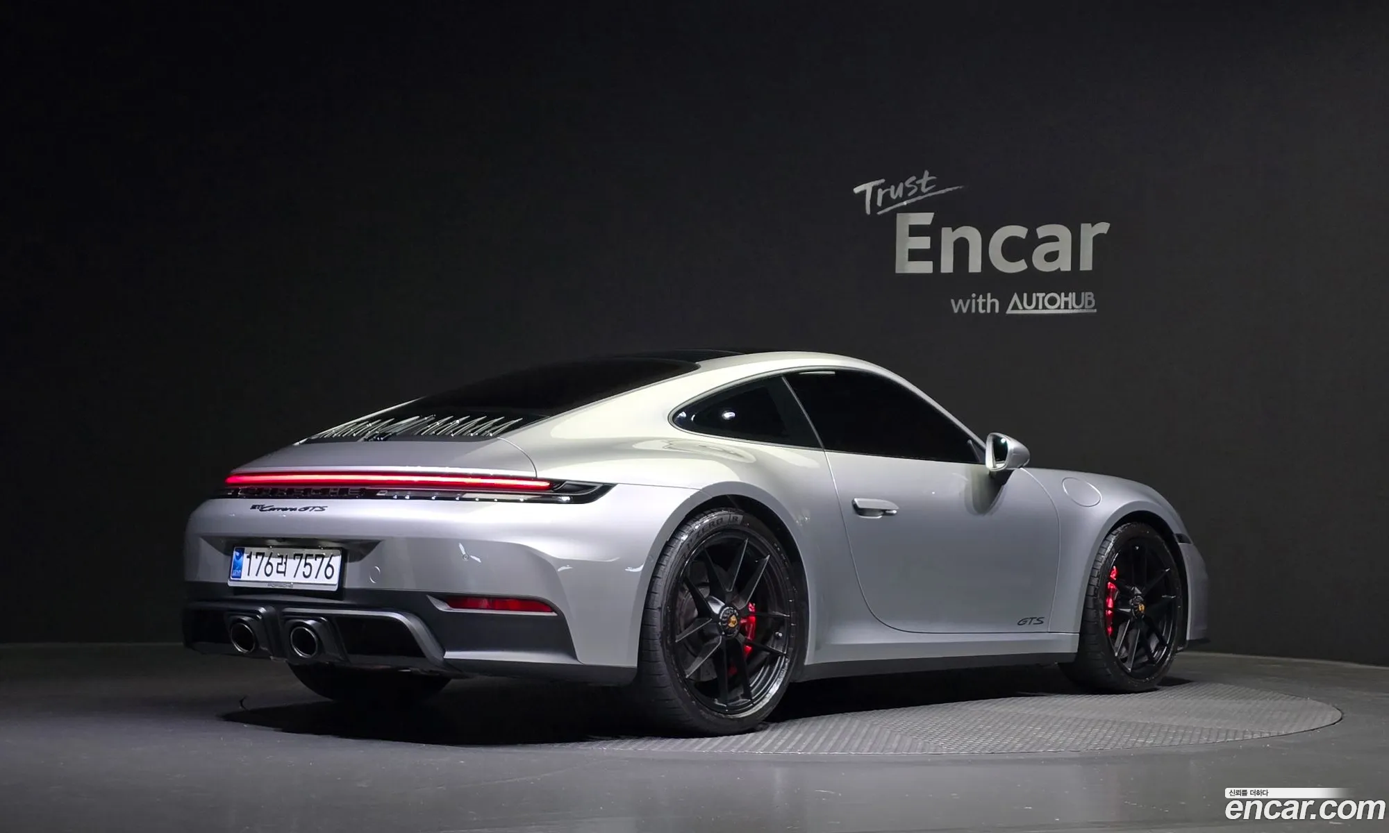 Porsche 911 2025 — 3