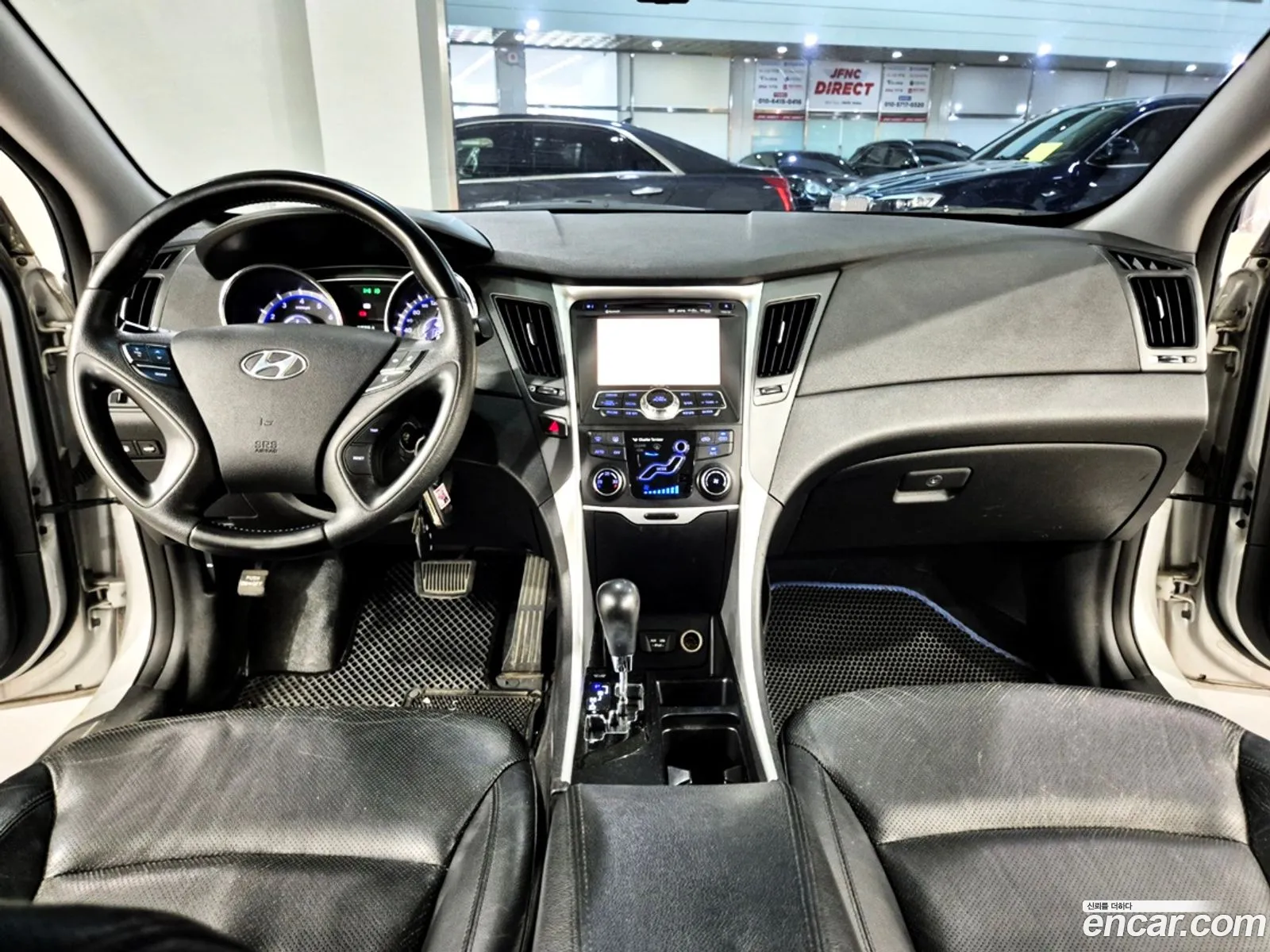 Hyundai YF Sonata 2009 — 10