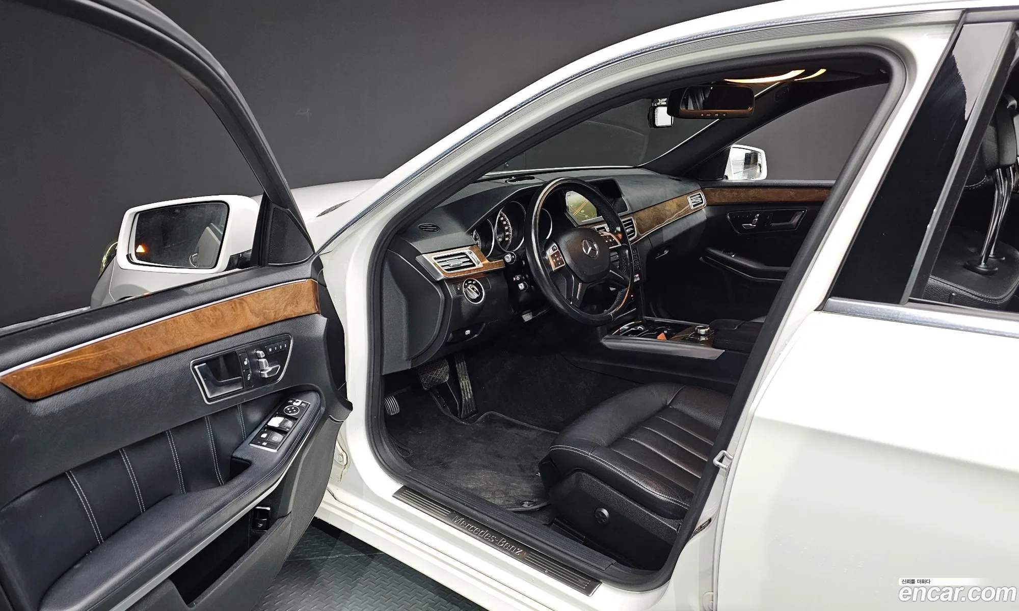Mercedes-Benz E-Class W212 2016 — 9