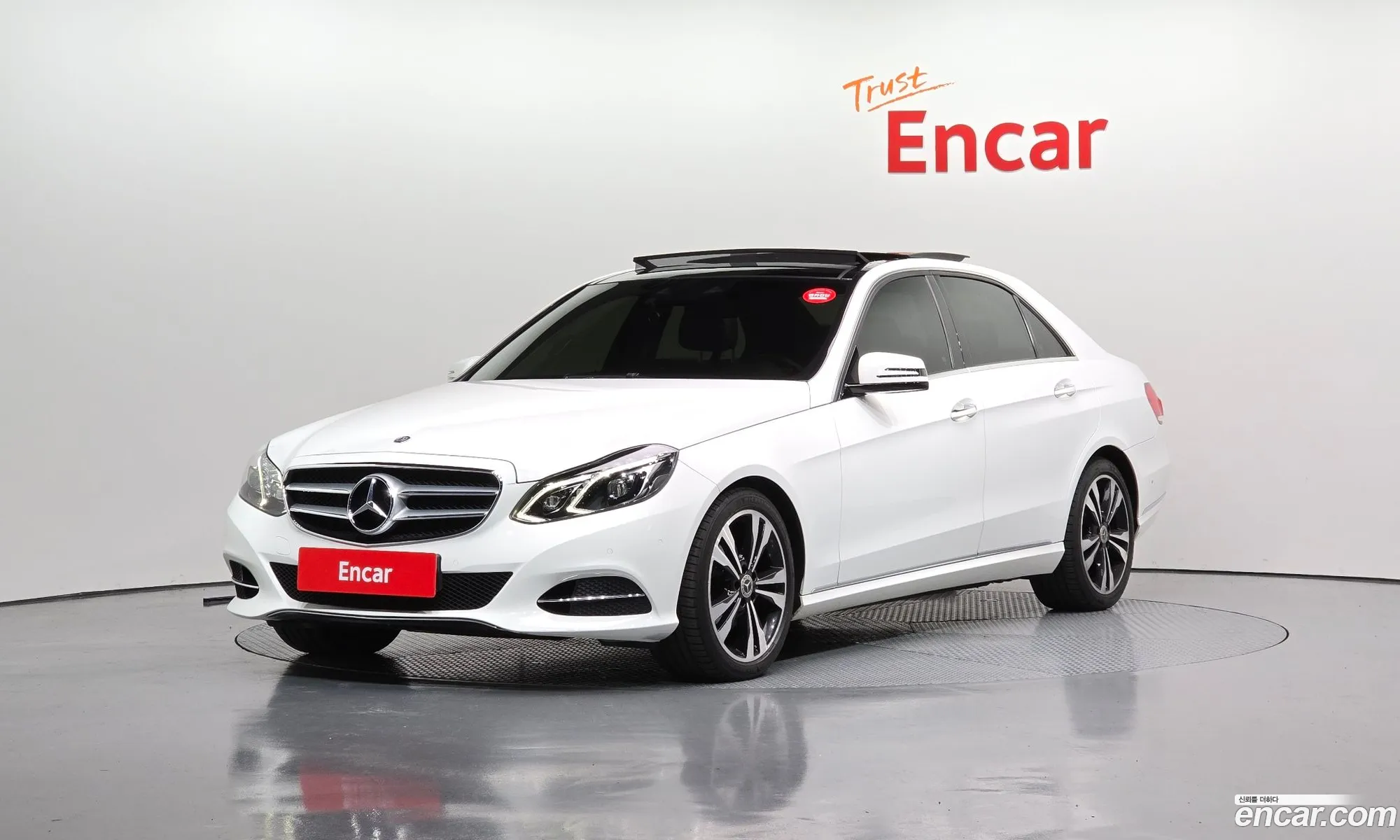 Mercedes-Benz E-Class W212 2014 WDDHF5FB6EA926465 — 6