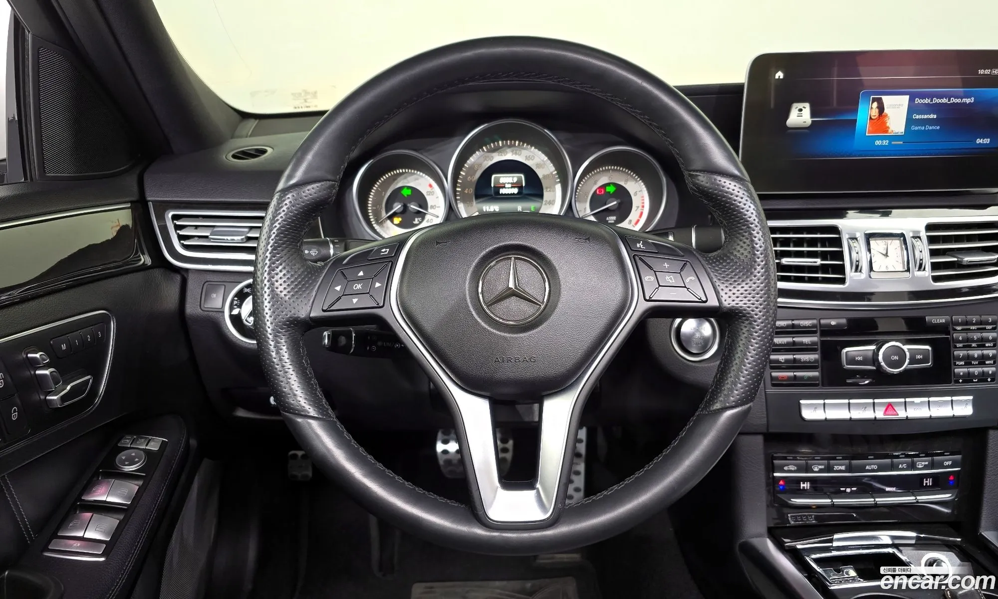 Mercedes-Benz E-Class W212 2014 WDDHF5FB6EA926465 — 8