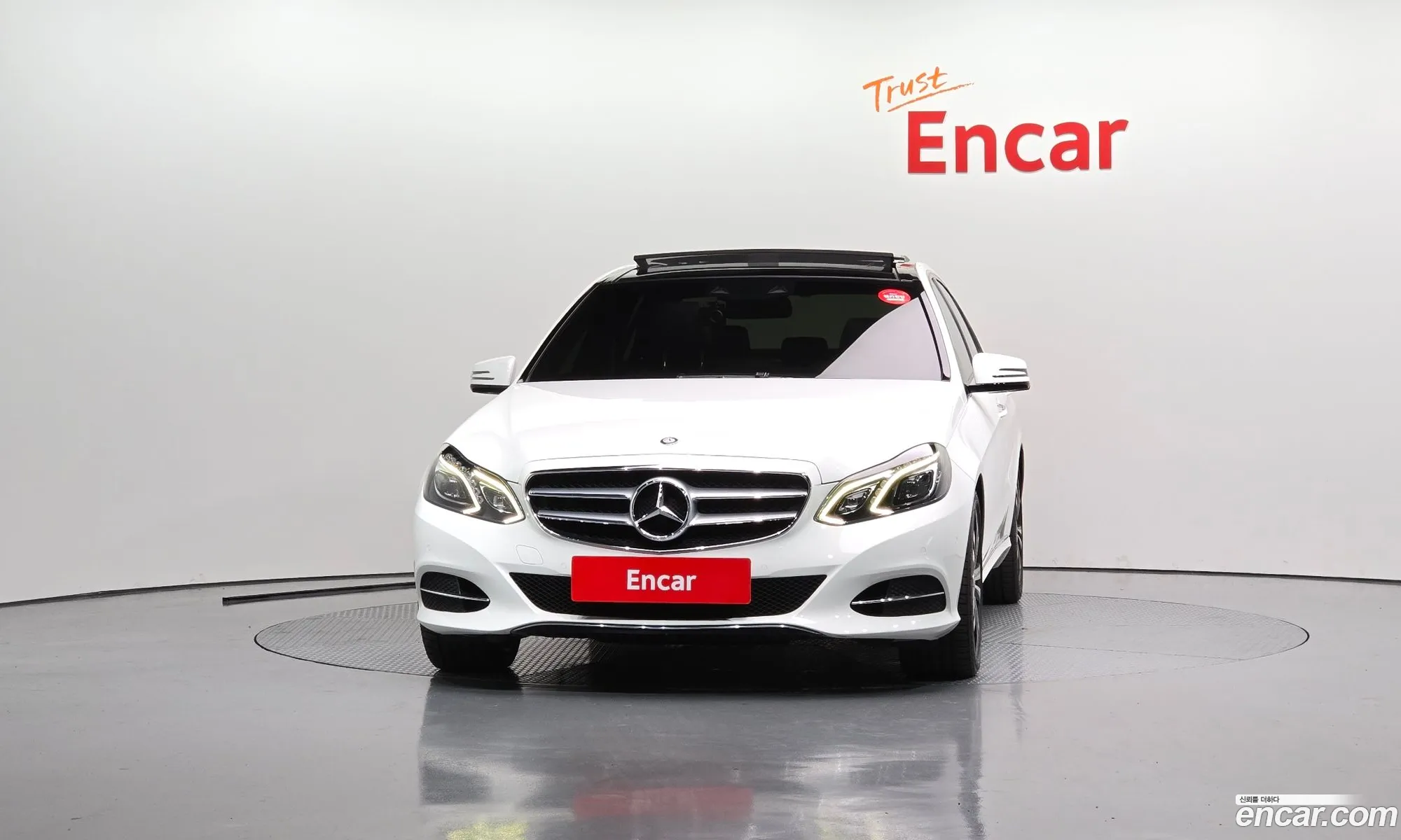 Mercedes-Benz E-Class W212 2014 WDDHF5FB6EA926465 — 5
