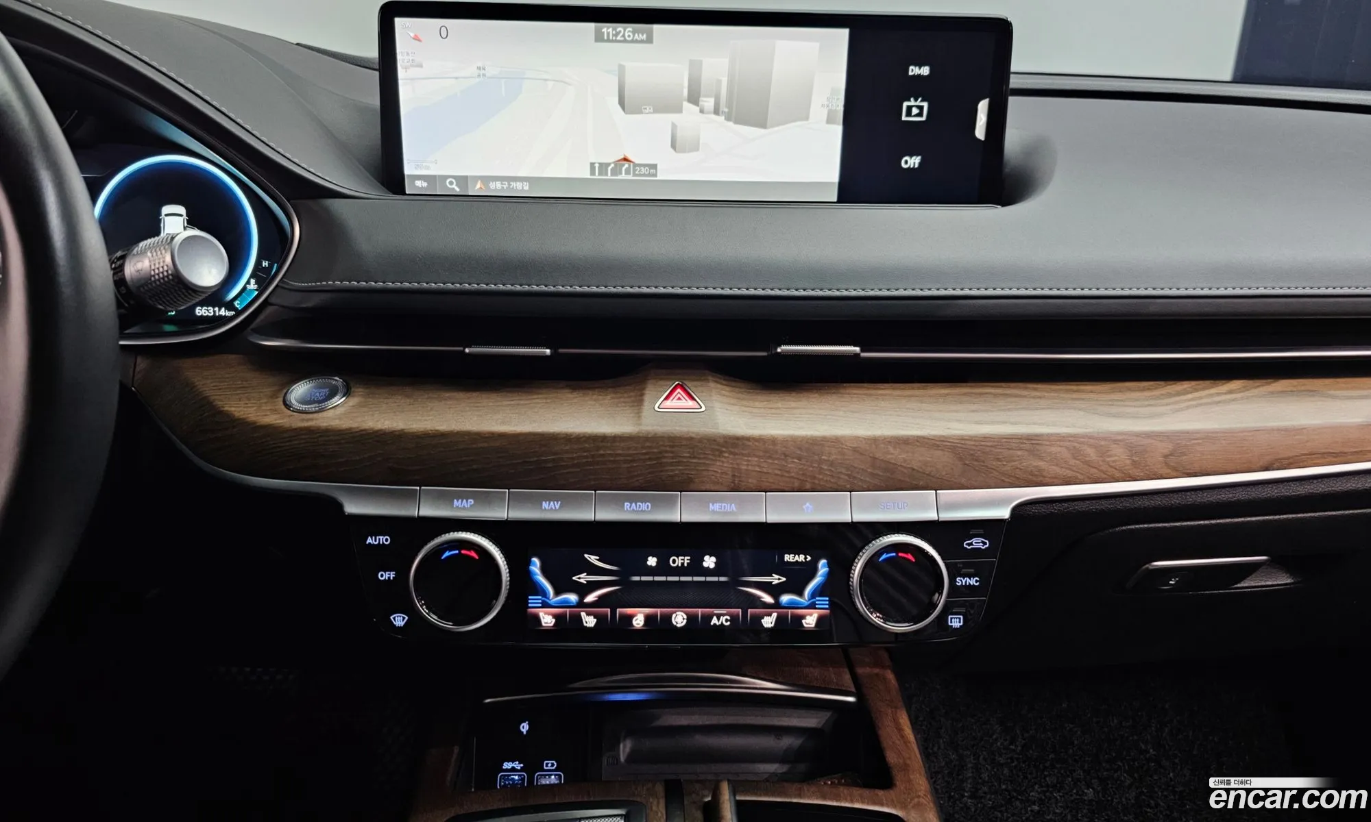 Genesis G80 2022 — 12