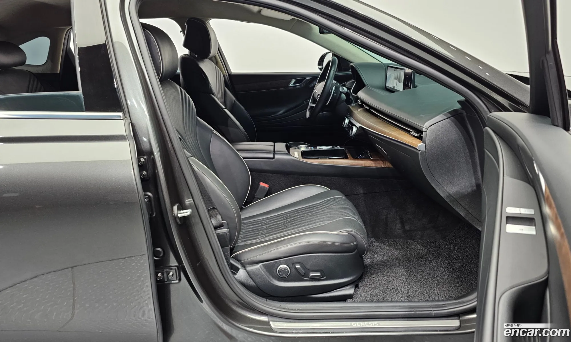 Genesis G80 2022 — 18