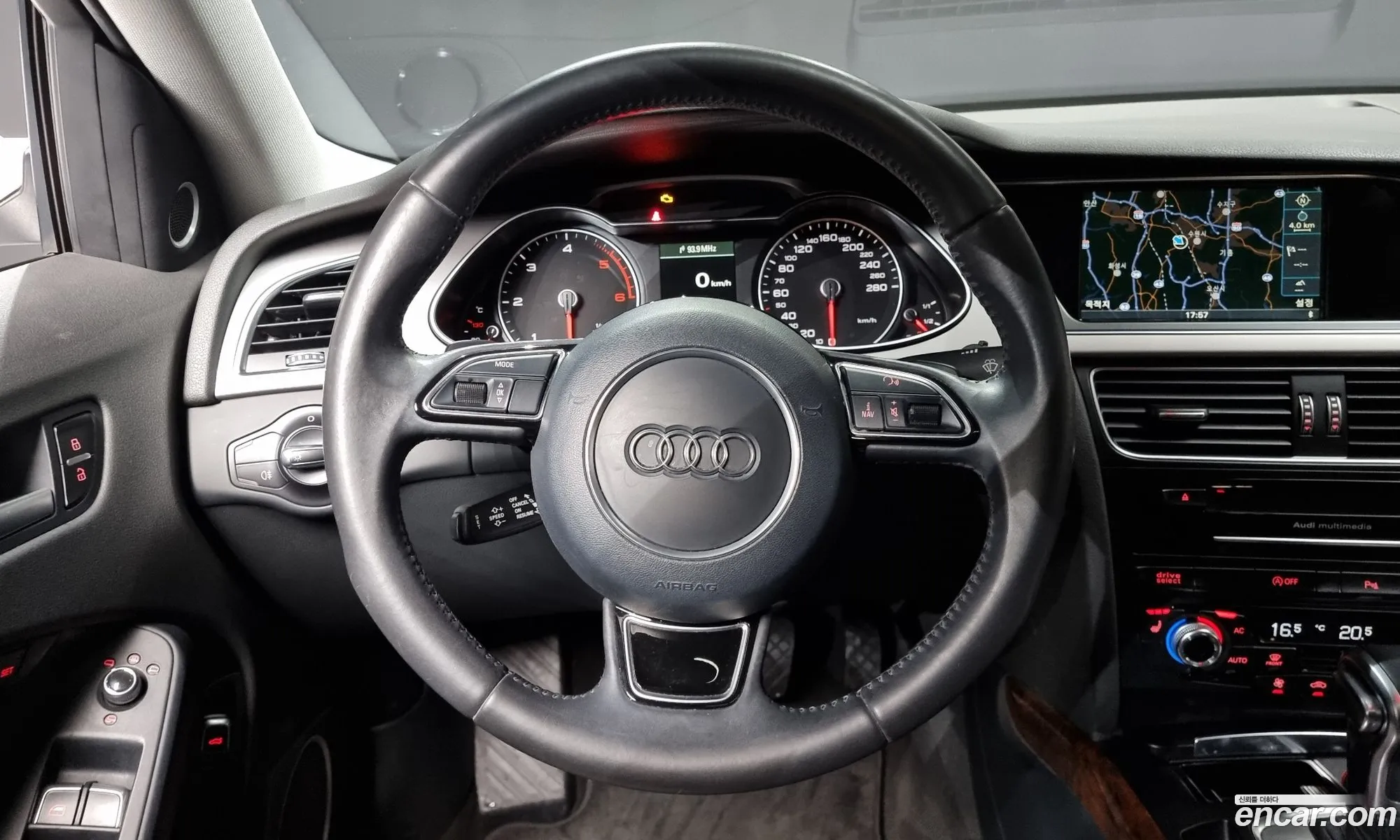 Audi A4 2012 WAUZZZ8K3DN024743 — 3