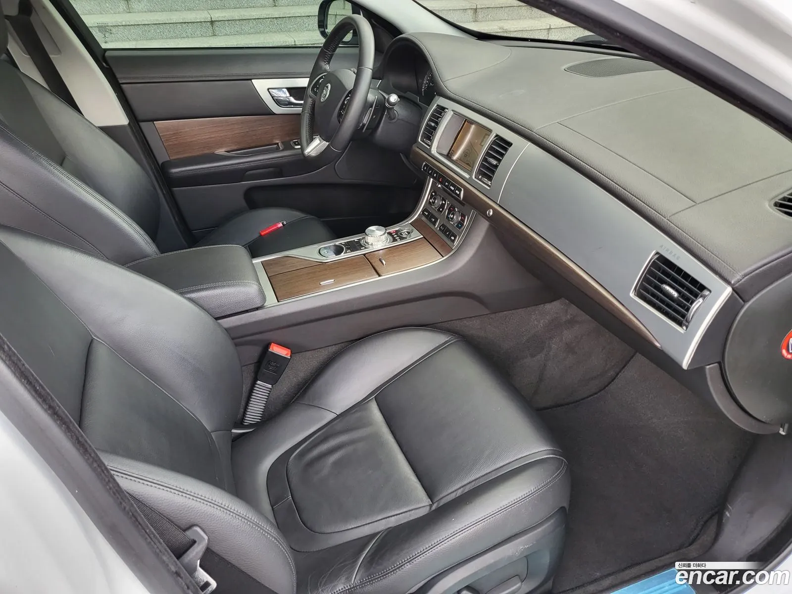 Jaguar XF 2013 — 8