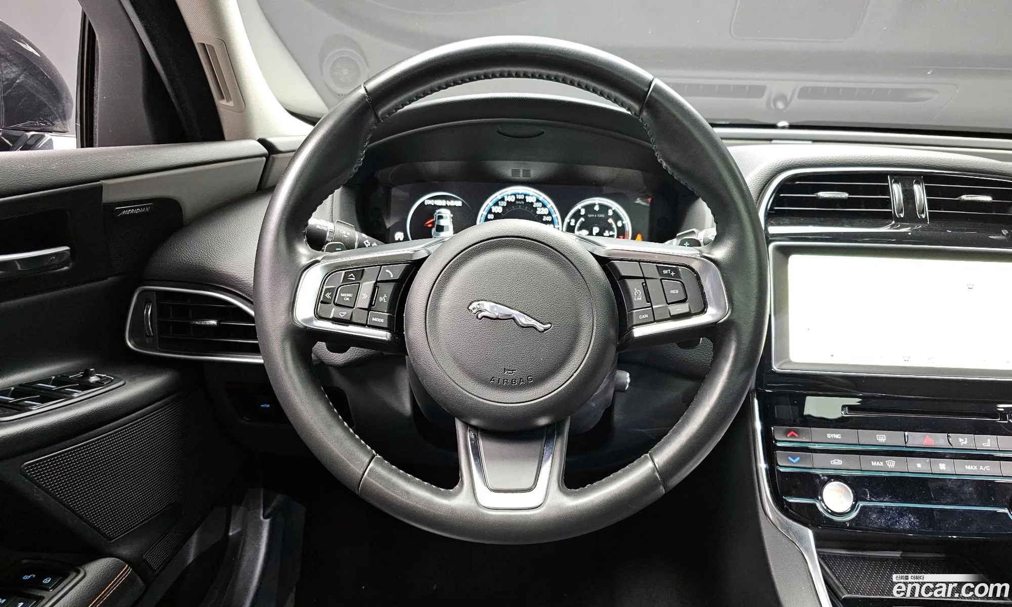 Jaguar XE 2018 SAJAB4BX3JCP21611 — 6