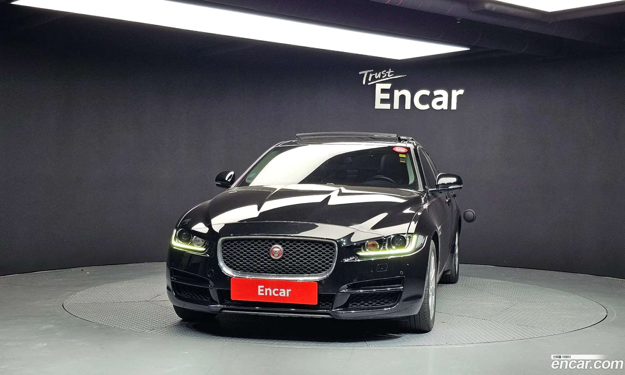 Jaguar XE 2018 SAJAB4BX3JCP21611 — 5