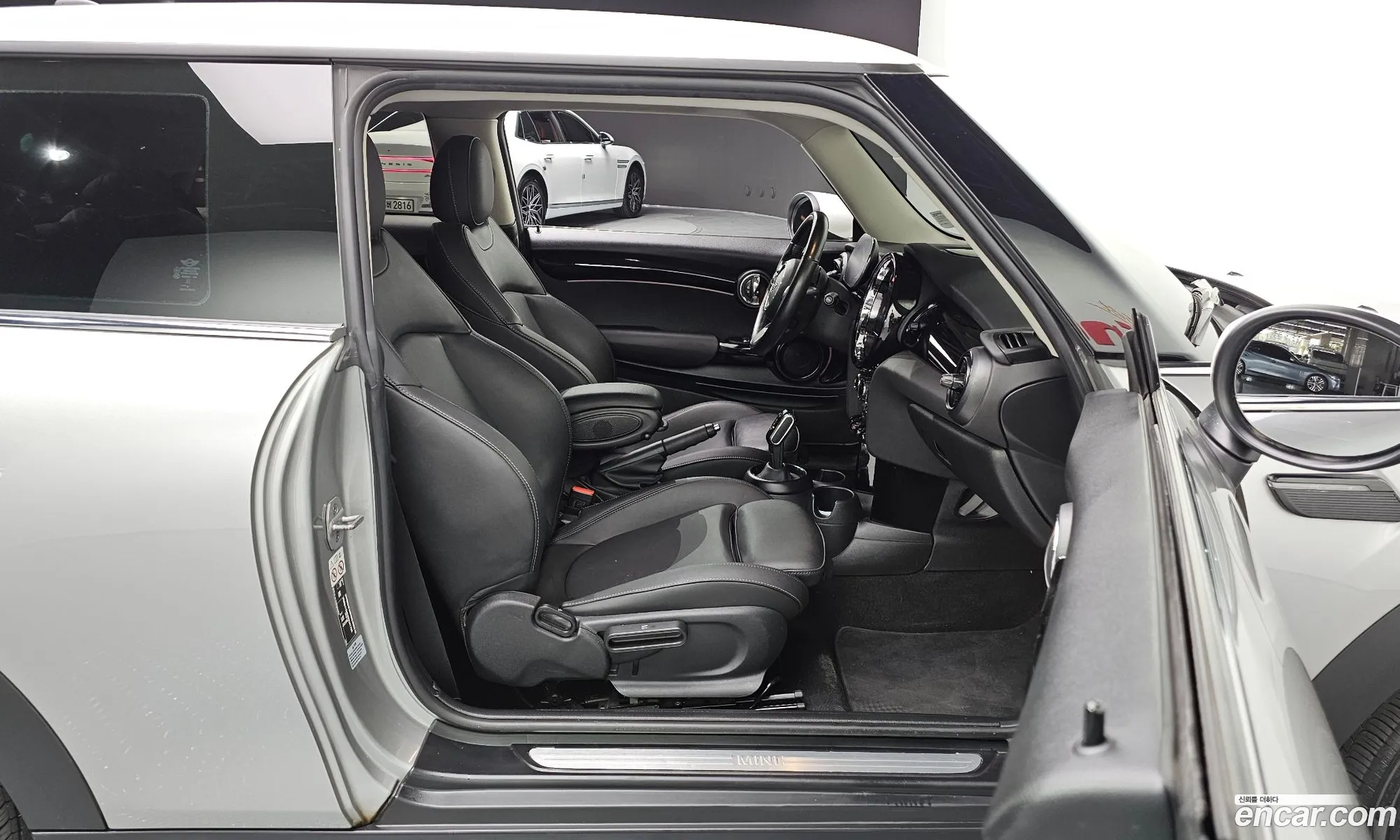Mini Cooper 2023 — 11