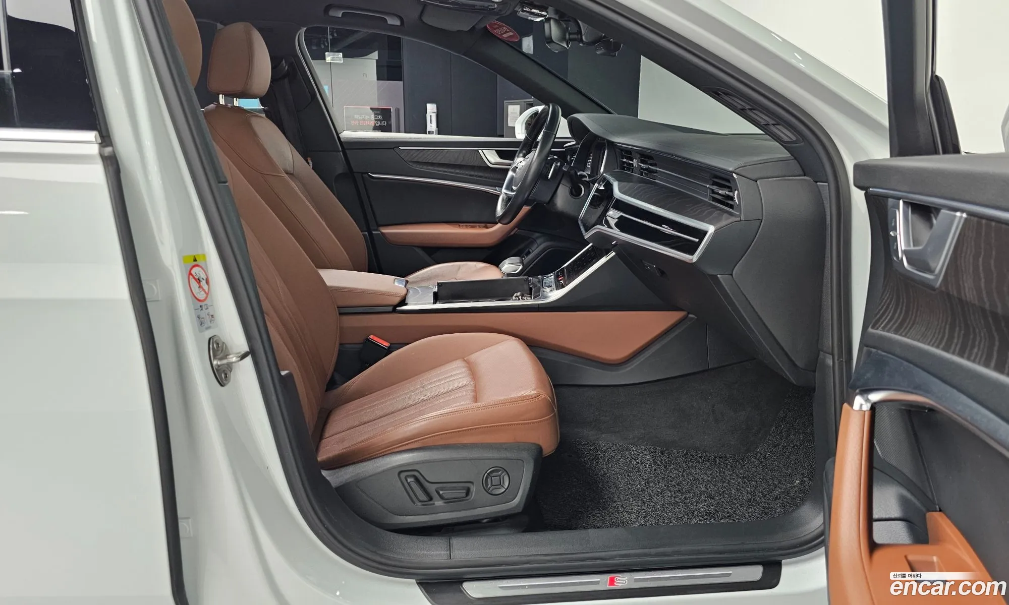 Audi A6 2023 WAUZZZF22PN025860 — 2