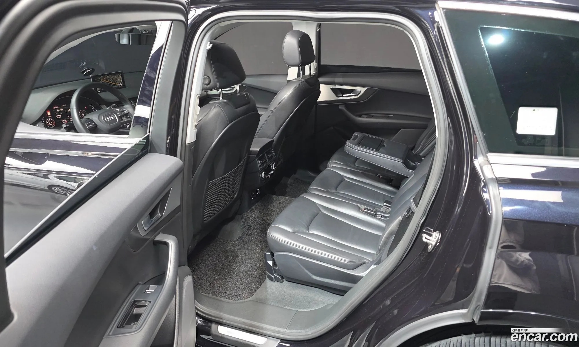Audi Q7 2019 WAUZZZ4M4KD041979 — 7