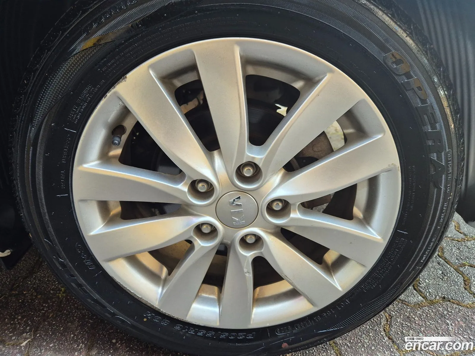 Kia K3 2014 — 12