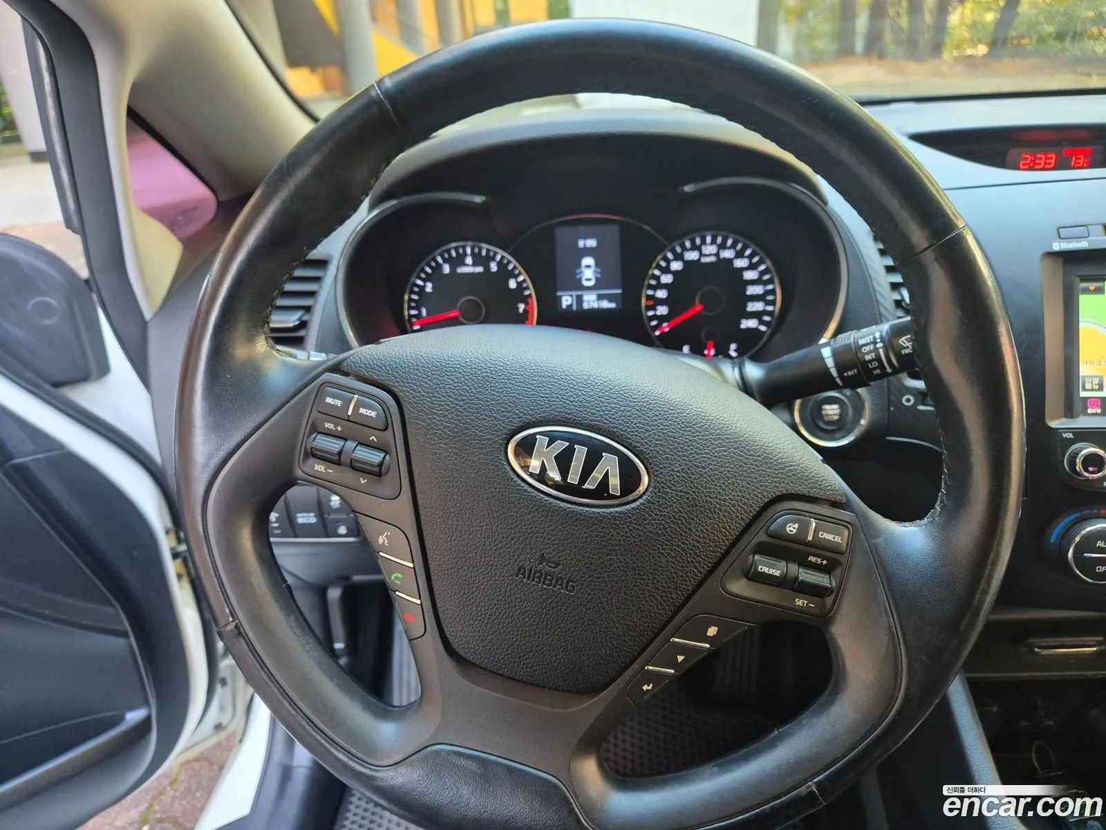 Kia K3 2014 — 17
