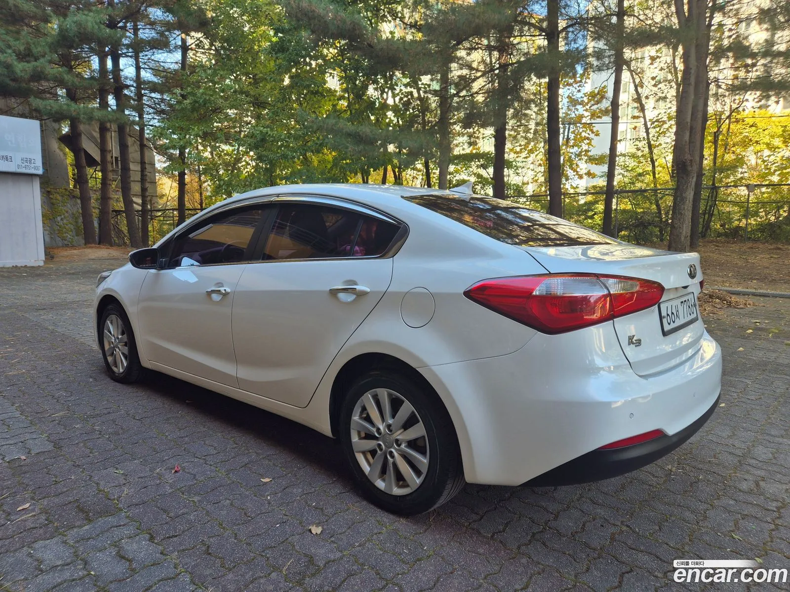 Kia K3 2014 — 13