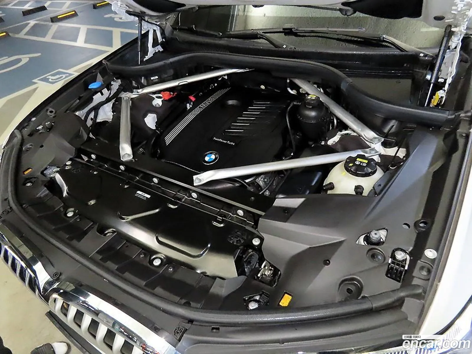 BMW X7 2022 — 16