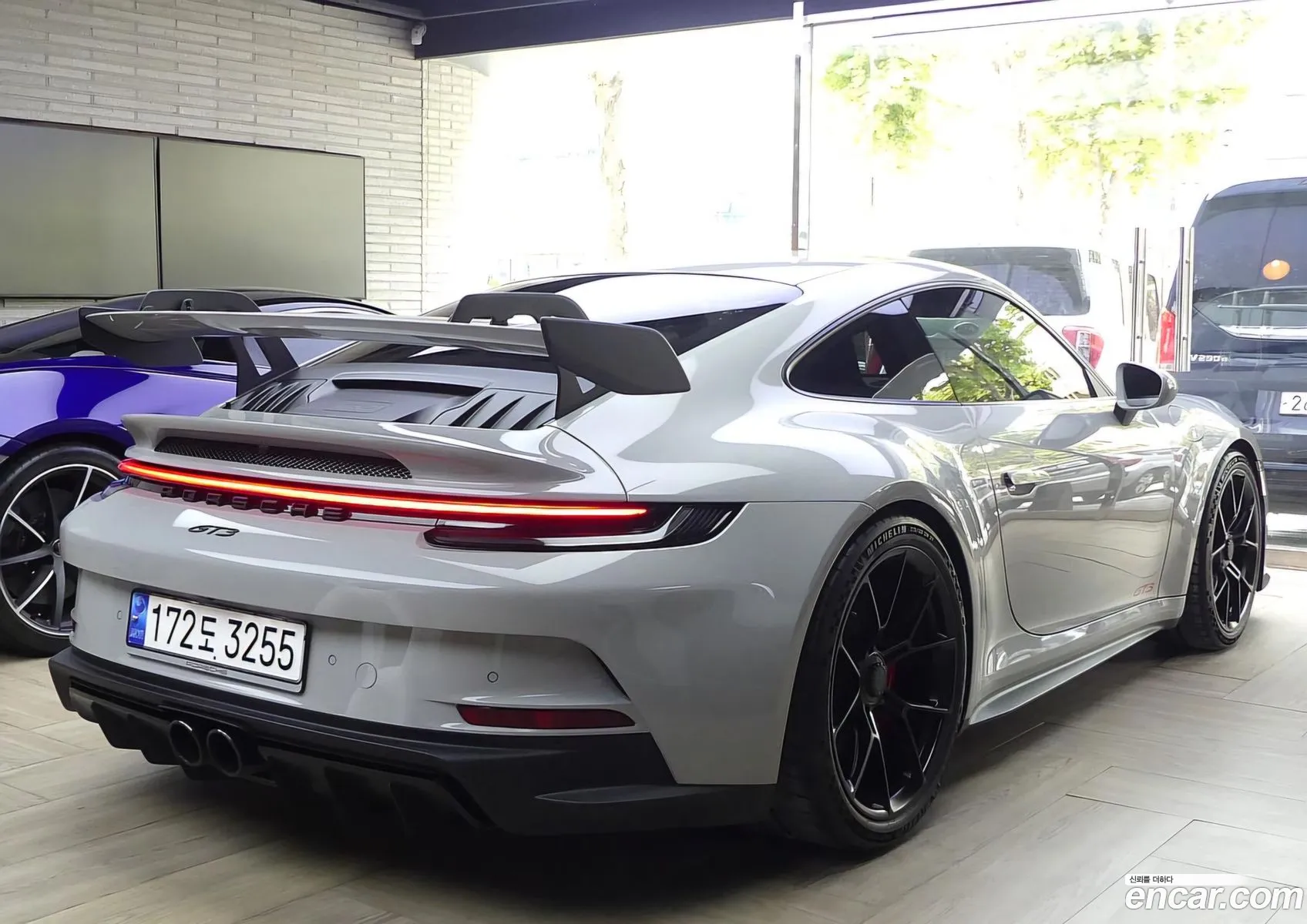 Porsche 911 2022 — 17