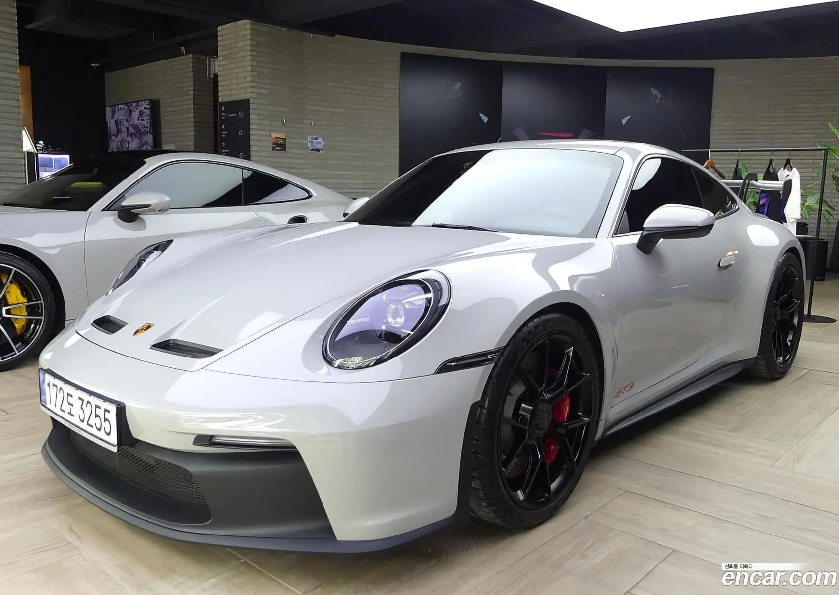 Porsche 911 2022 — 8