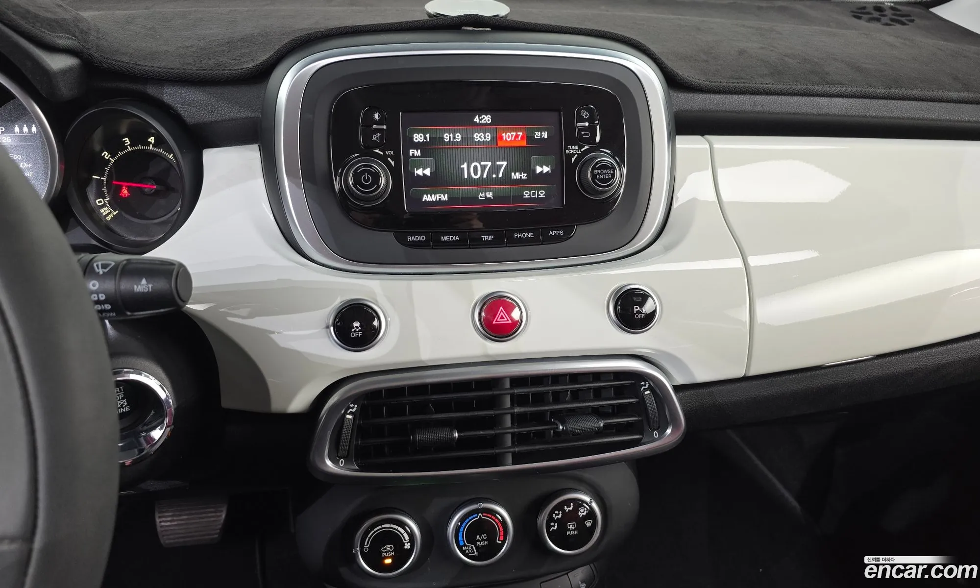 Fiat 500X 2016 ZFA334000GP452197 — 11