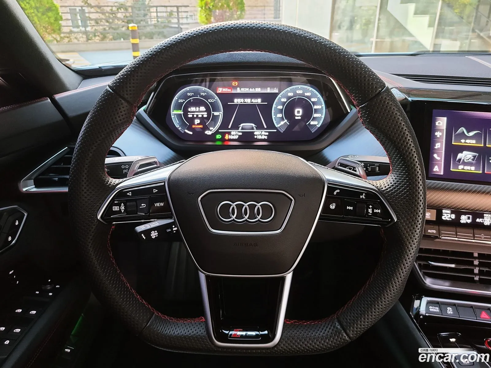 Audi RS e-tron GT 2023 — 13