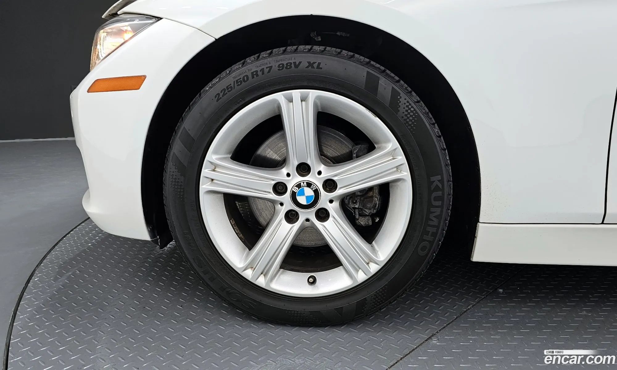 BMW 3 Series 2013 WBA3D3102DF250115 — 3