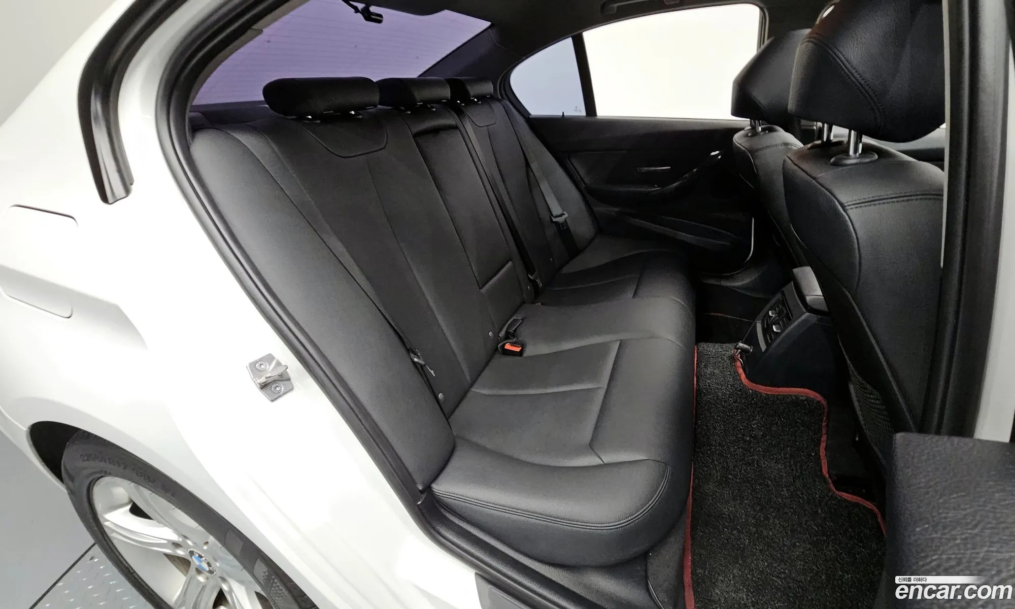 BMW 3 Series 2013 WBA3D3102DF250115 — 10