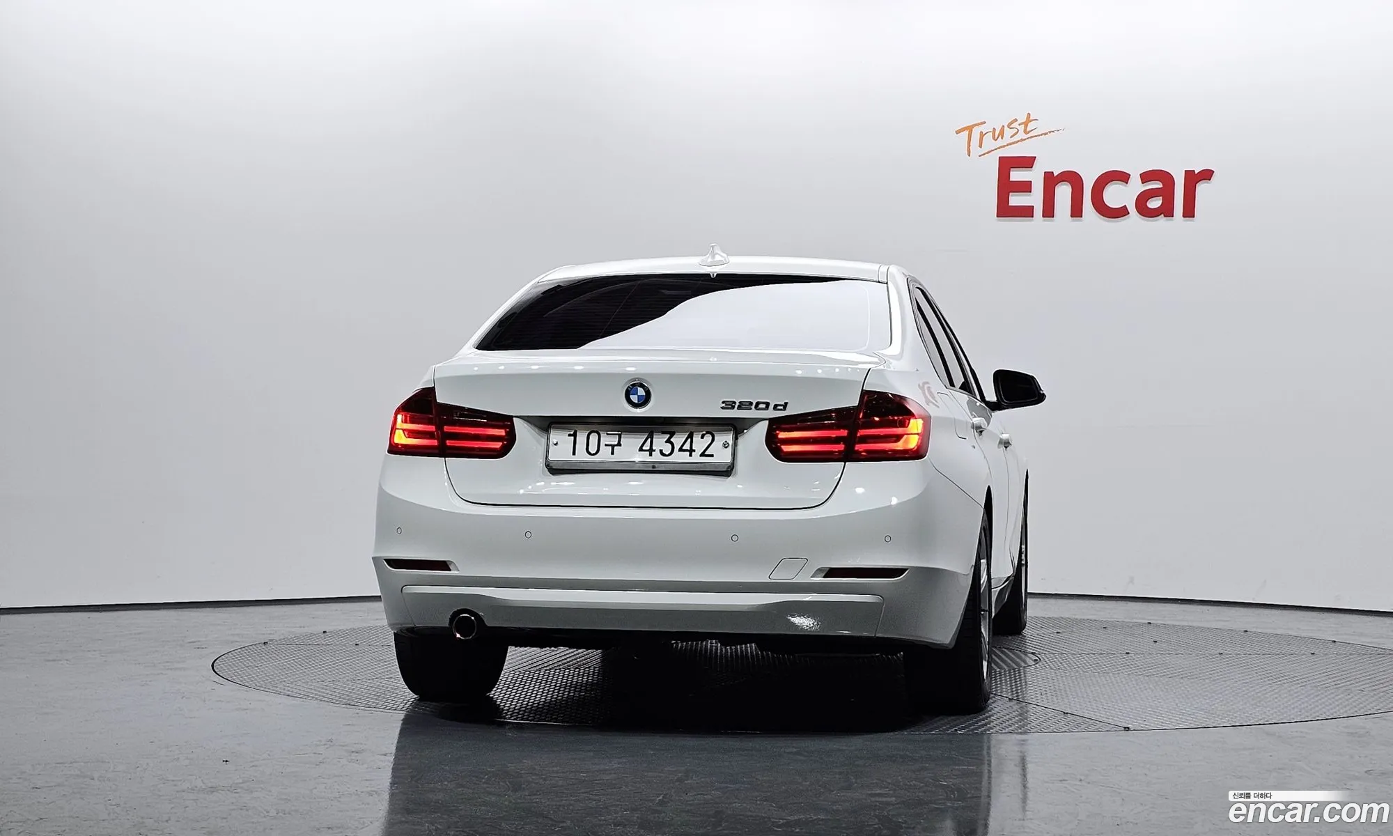 BMW 3 Series 2013 WBA3D3102DF250115 — 15